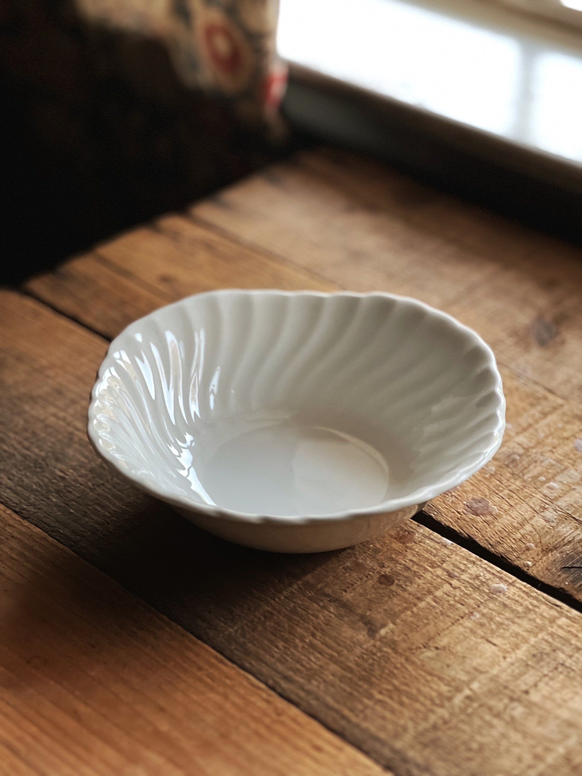 Vintage Johnson Brothers Regency Square Cereal Bowls