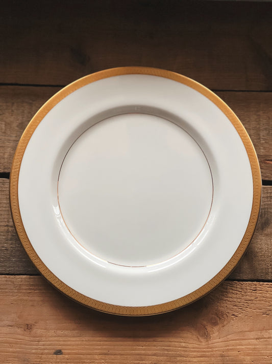 Vintage Mikasa Bone China Pembroke Dinner Plate