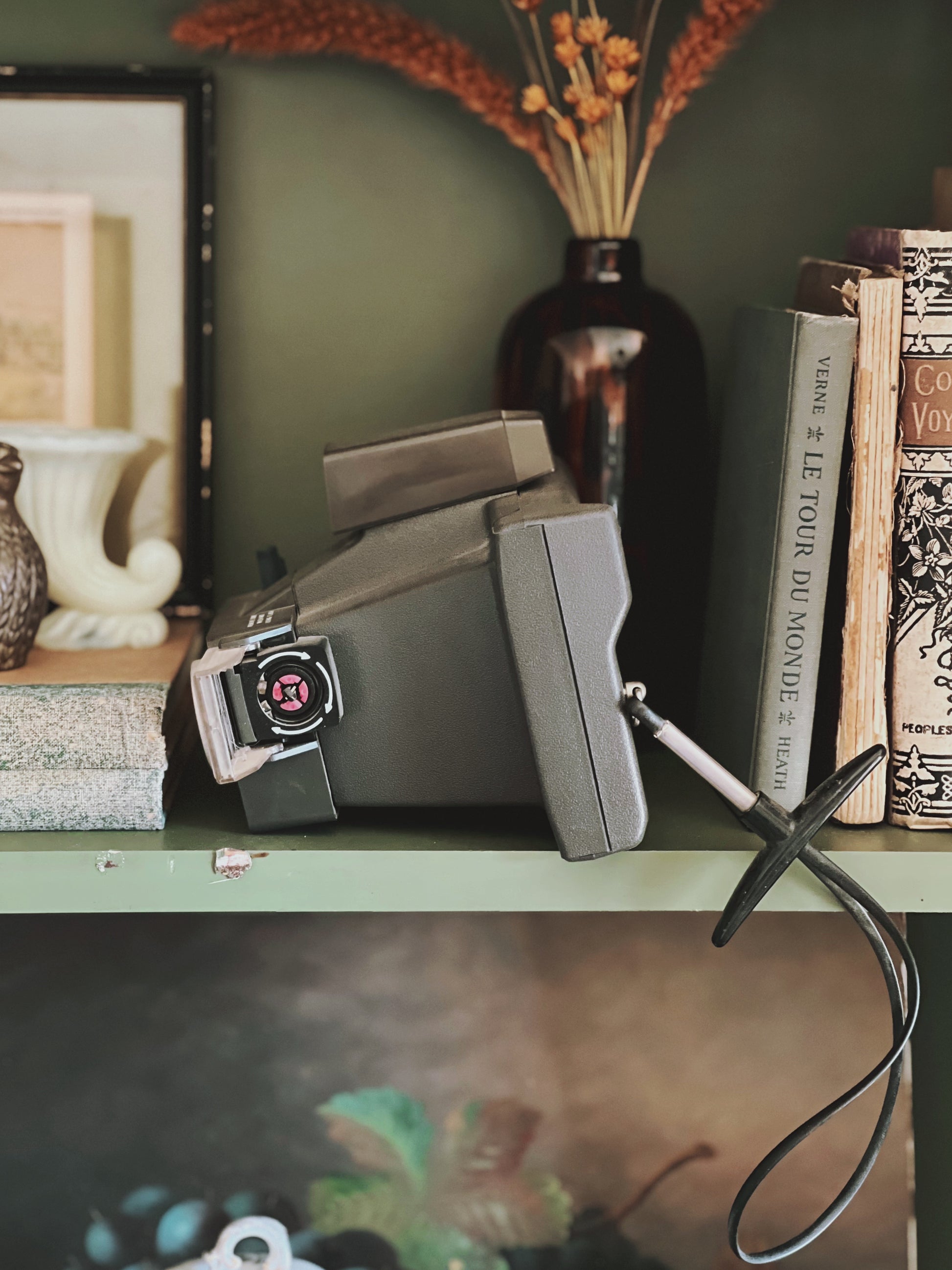 Vintage Polaroid Land Camera Square Shooter