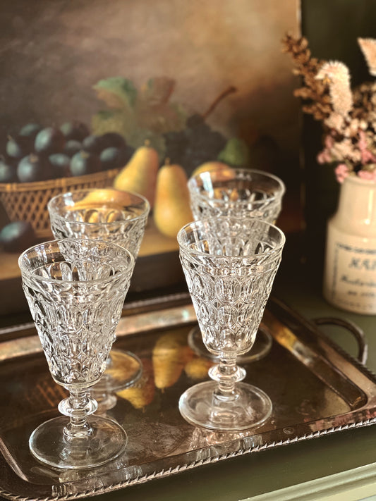 Set of 4 Vintage Jeannette Glass Thumbprint Water Goblets