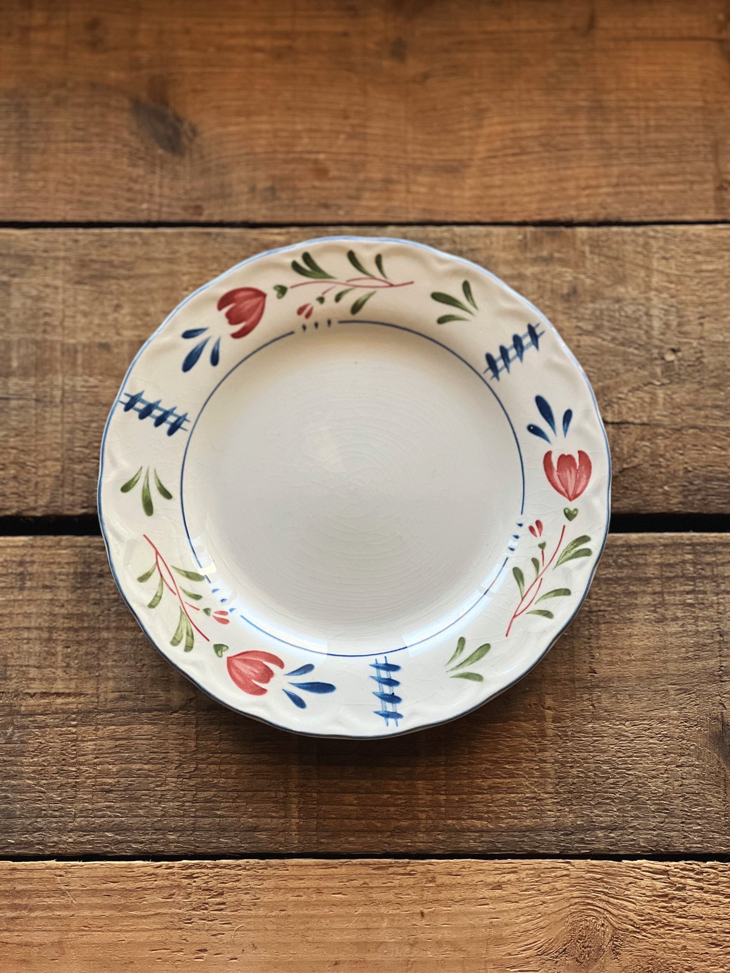 red and navy floral cake plates