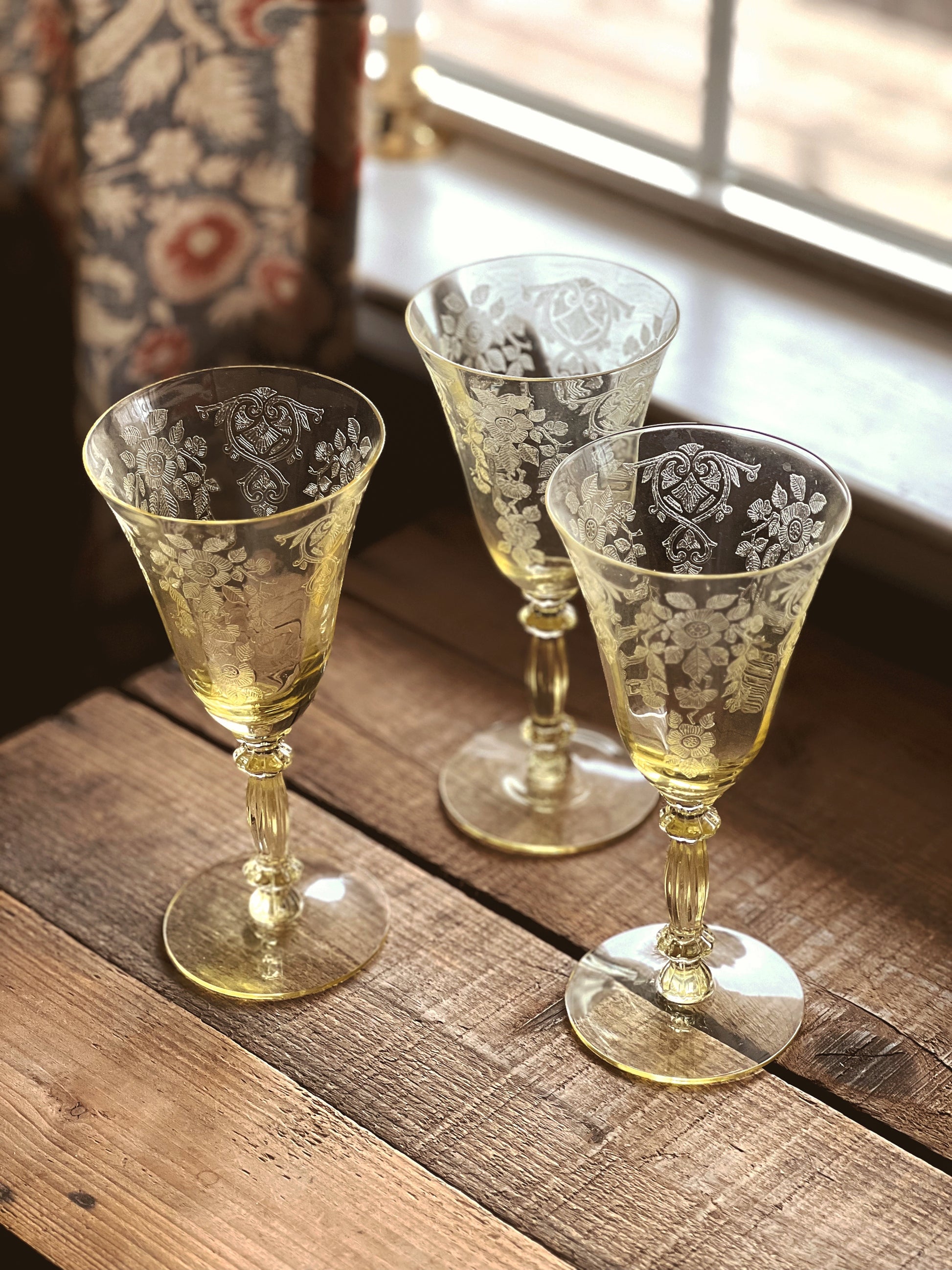 Vintage Cambridge Apple Blossom Water Goblet