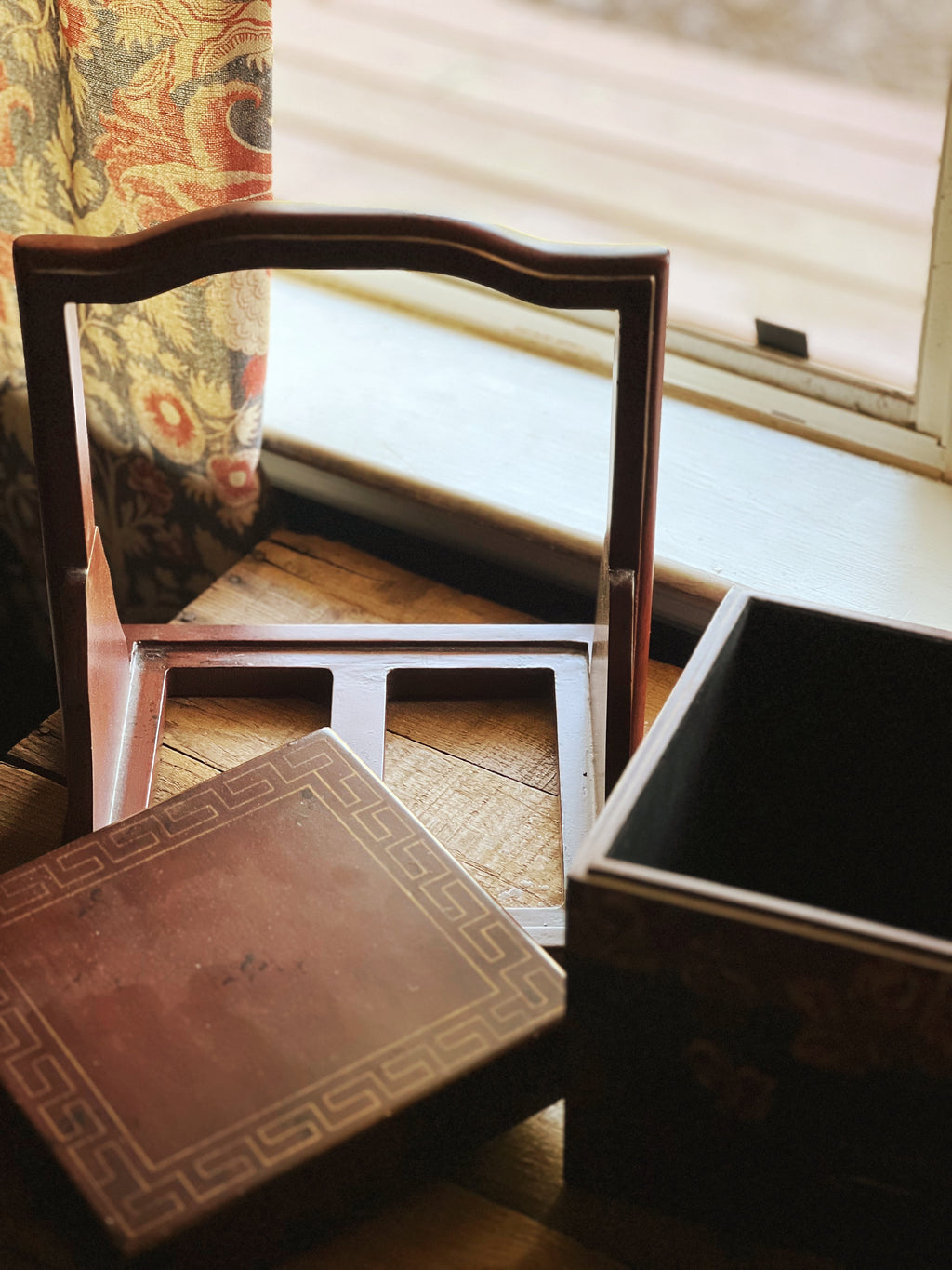 Vintage Wood Chinoiserie Trinket Box with Stand