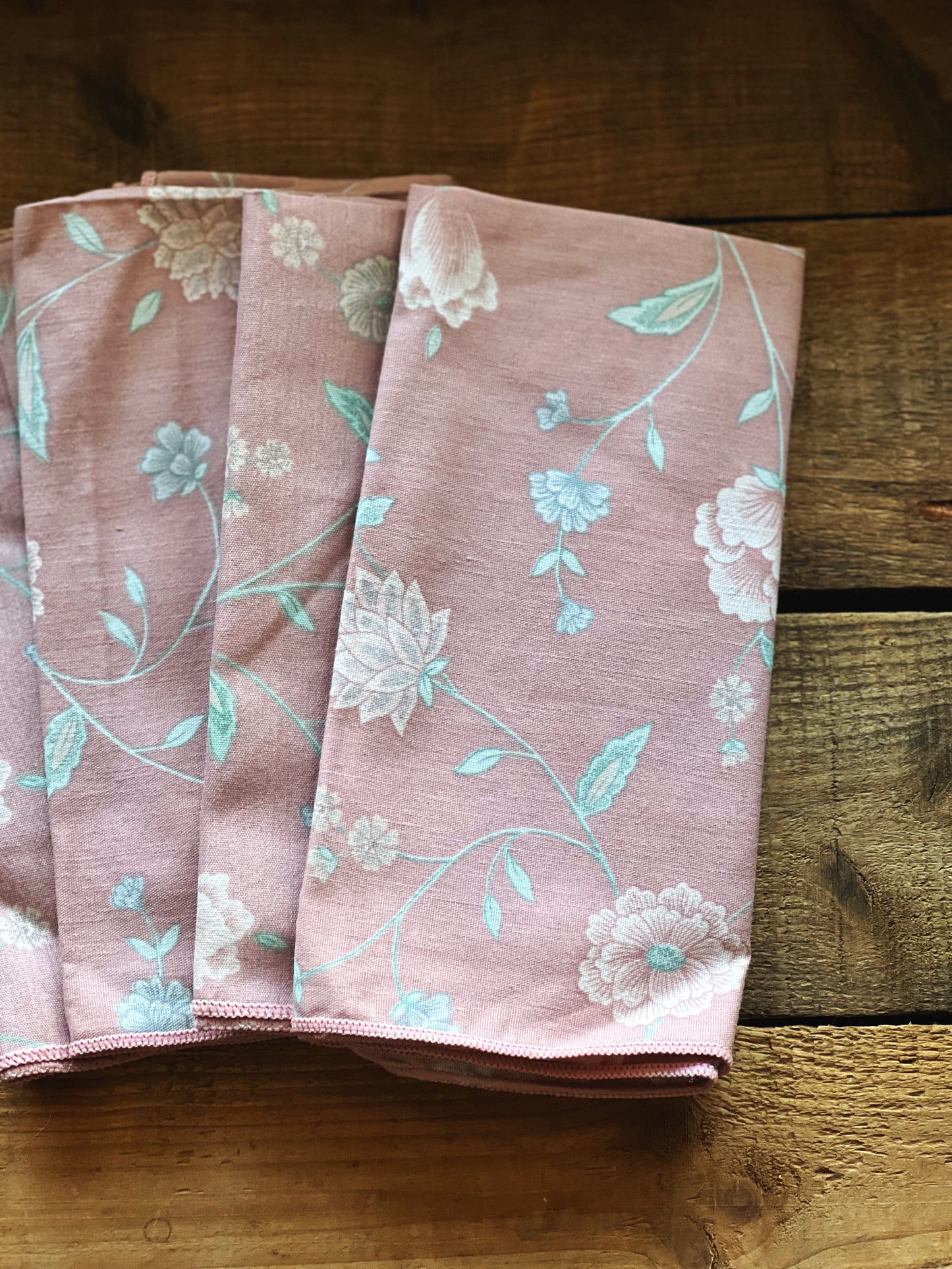 Set of 4 Vintage Pink Floral Napkins