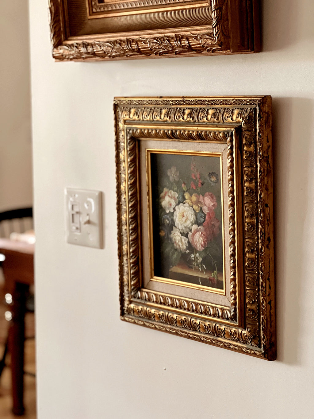 Vintage Still Life Floral Oil Painting with Gold Gilt Frame