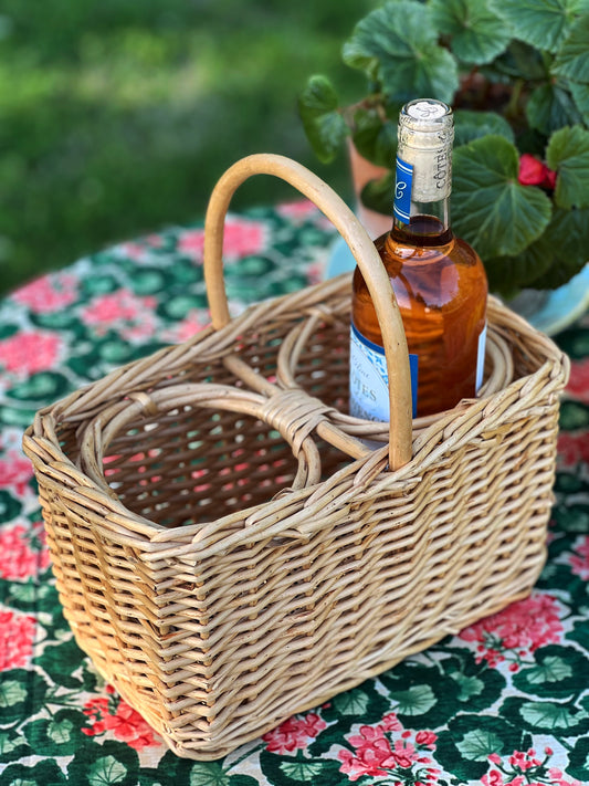 Vintage Two Bottle Wine Basket