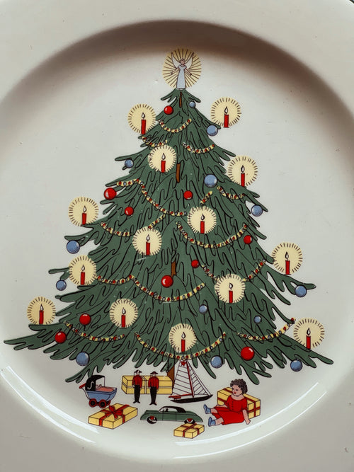Set of 6 Vintage Knowles Christmas Tree Dinner Plates