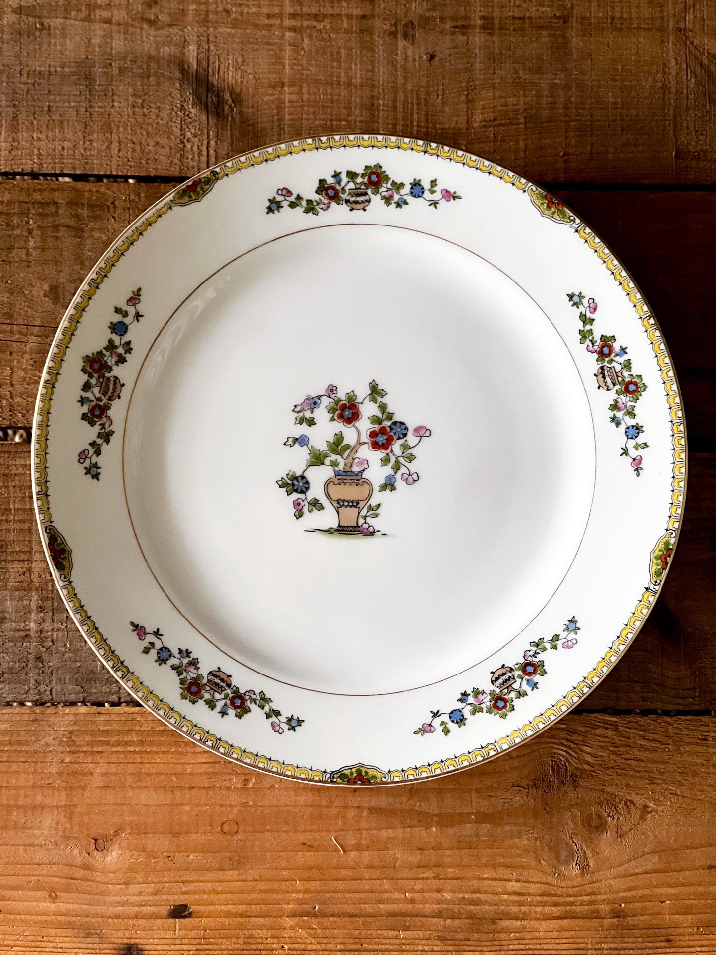 Antique Noritake Shantung dinner plate