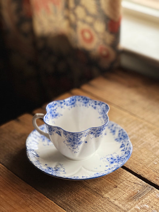 blue and white pattern teacup and saucer set