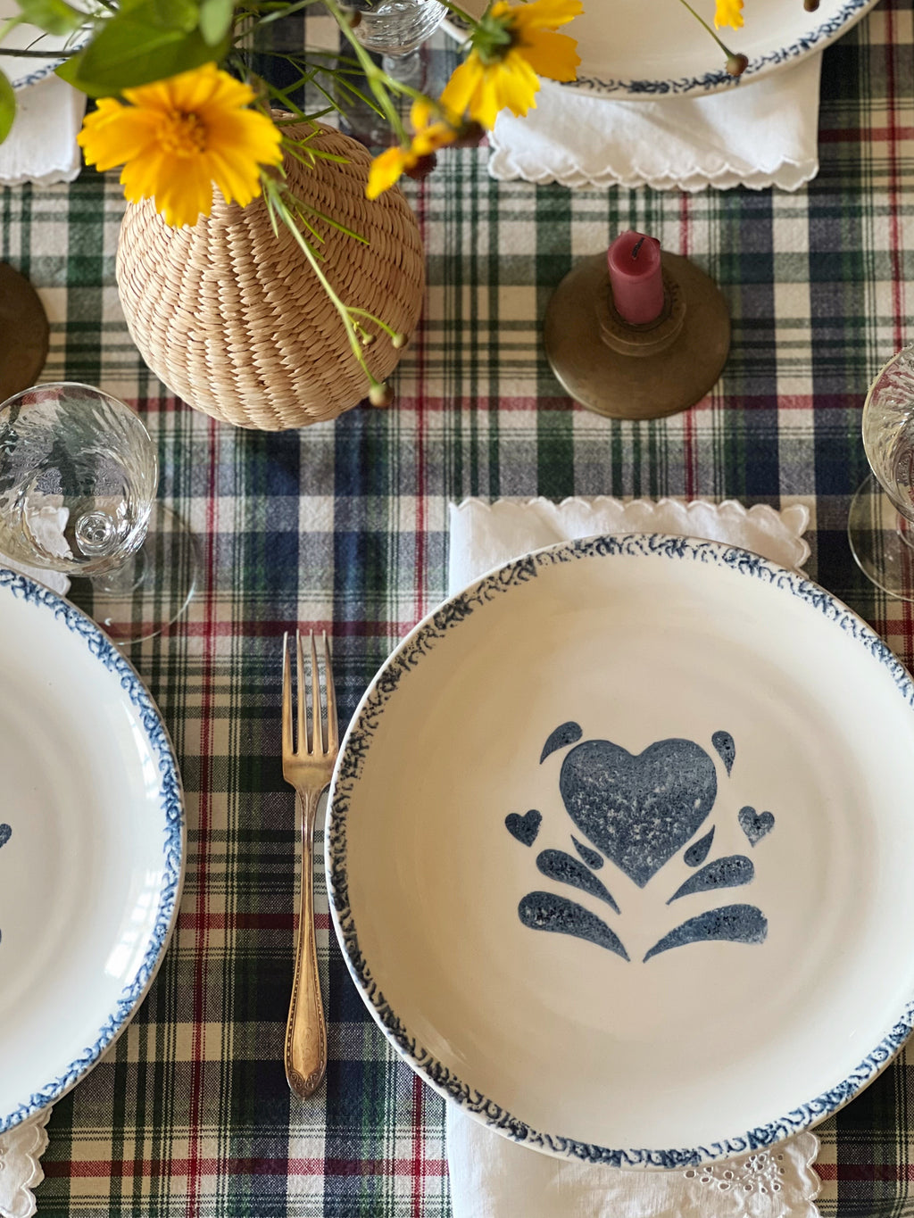 Vintage Set of 4 Spongeware Stoneware Dinner Plates