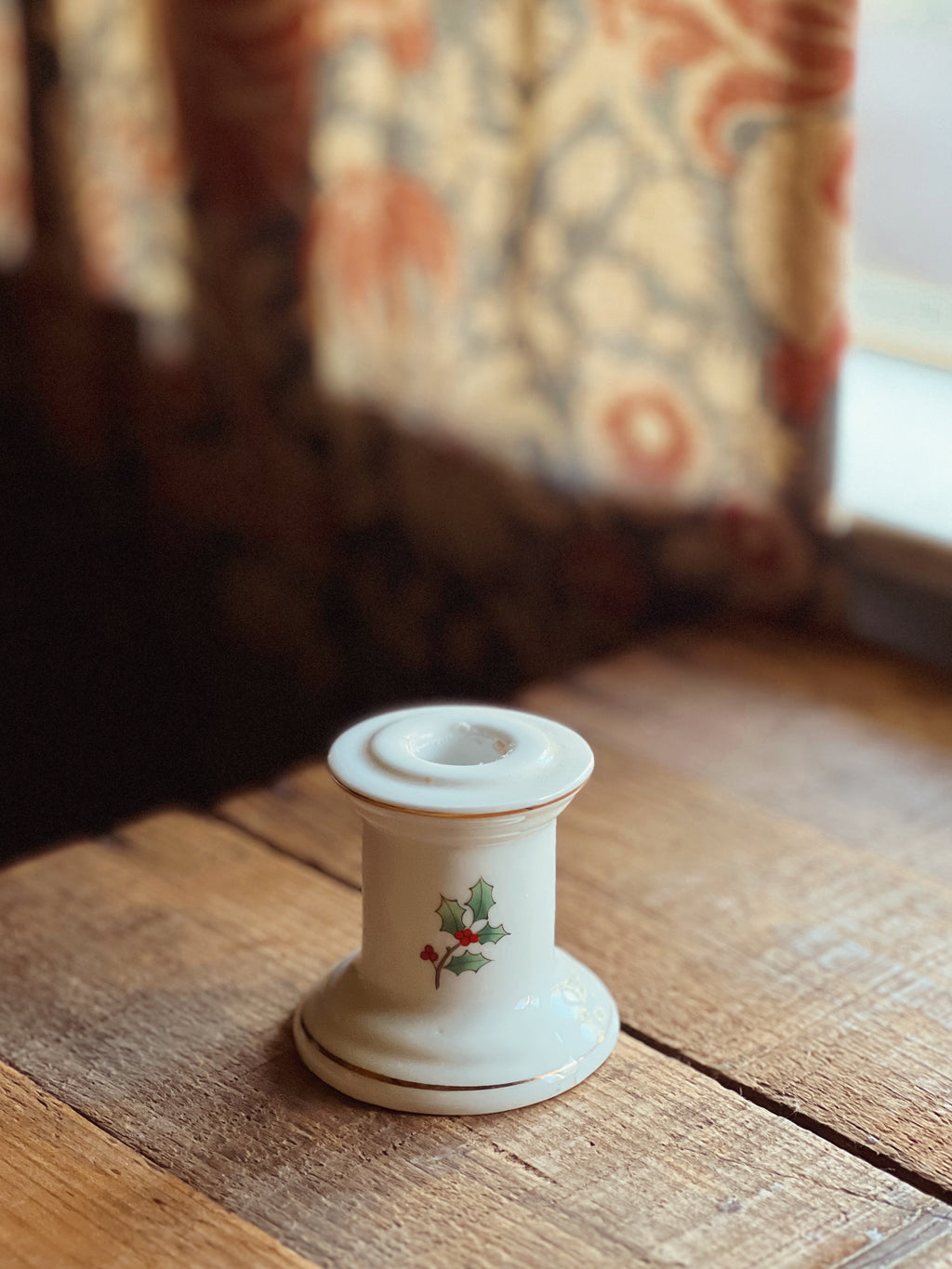 Vintage Shibata Japan Porcelain Christmas Candleholder