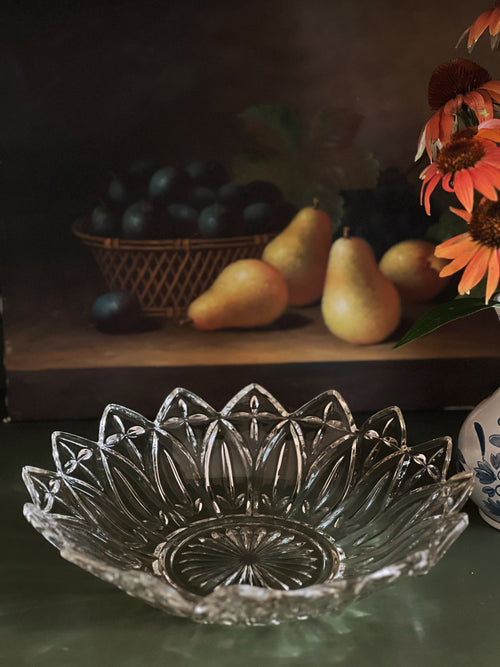 Vintage Scalloped Edge Glass Salad Bowl