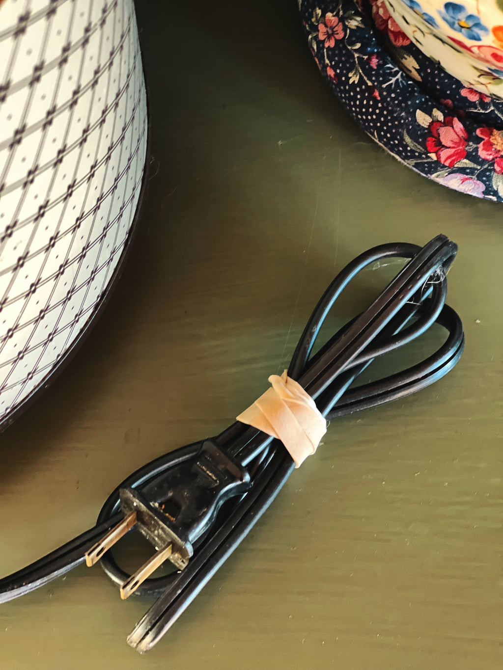 Vintage Rival 3.5 Quart Multi Temperature Slow Cooker