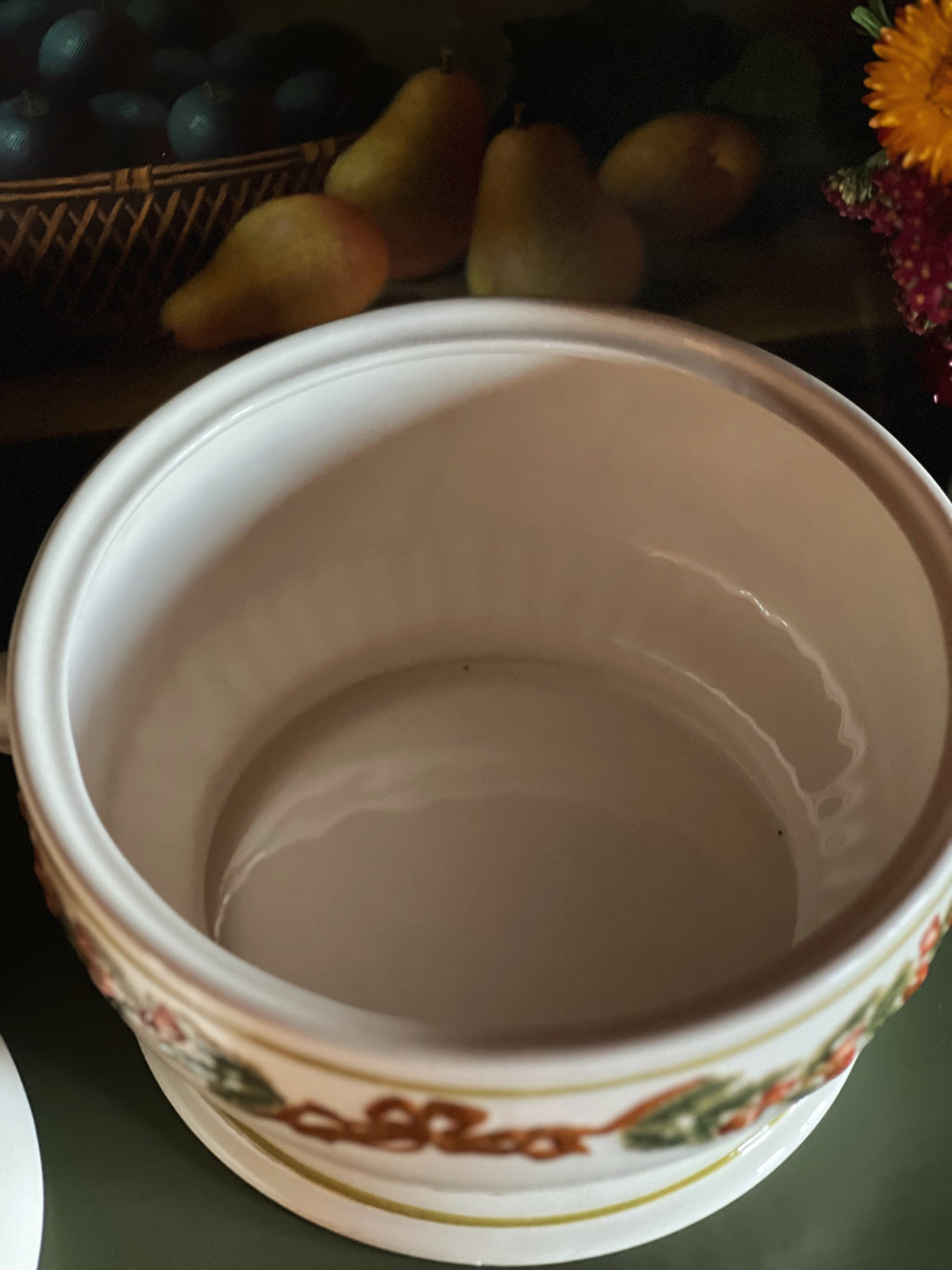 Global Design Connection Kate Williams Acorn Tureen