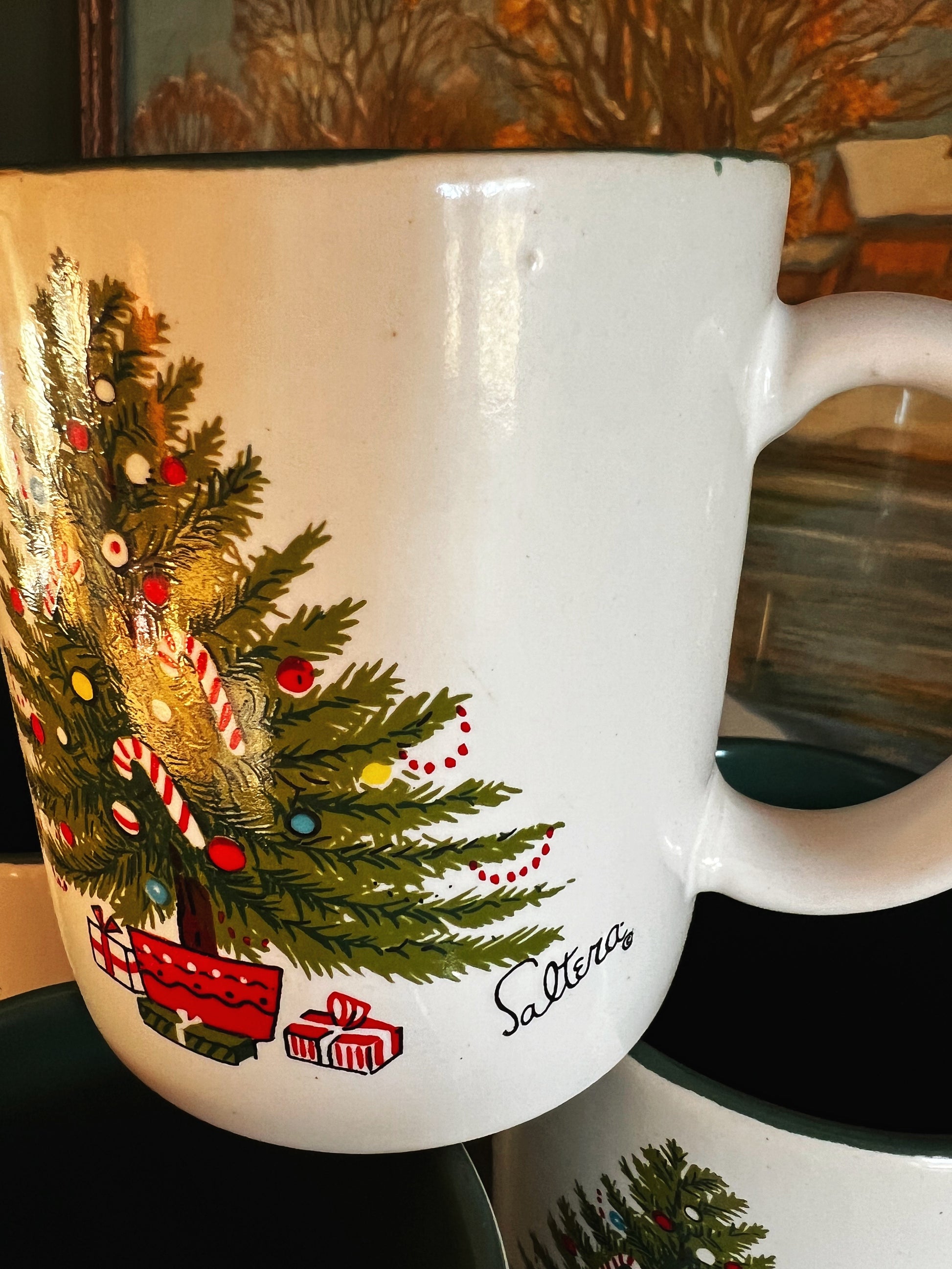 Vintage Set of 4 Saltera Christmas Tree Mugs