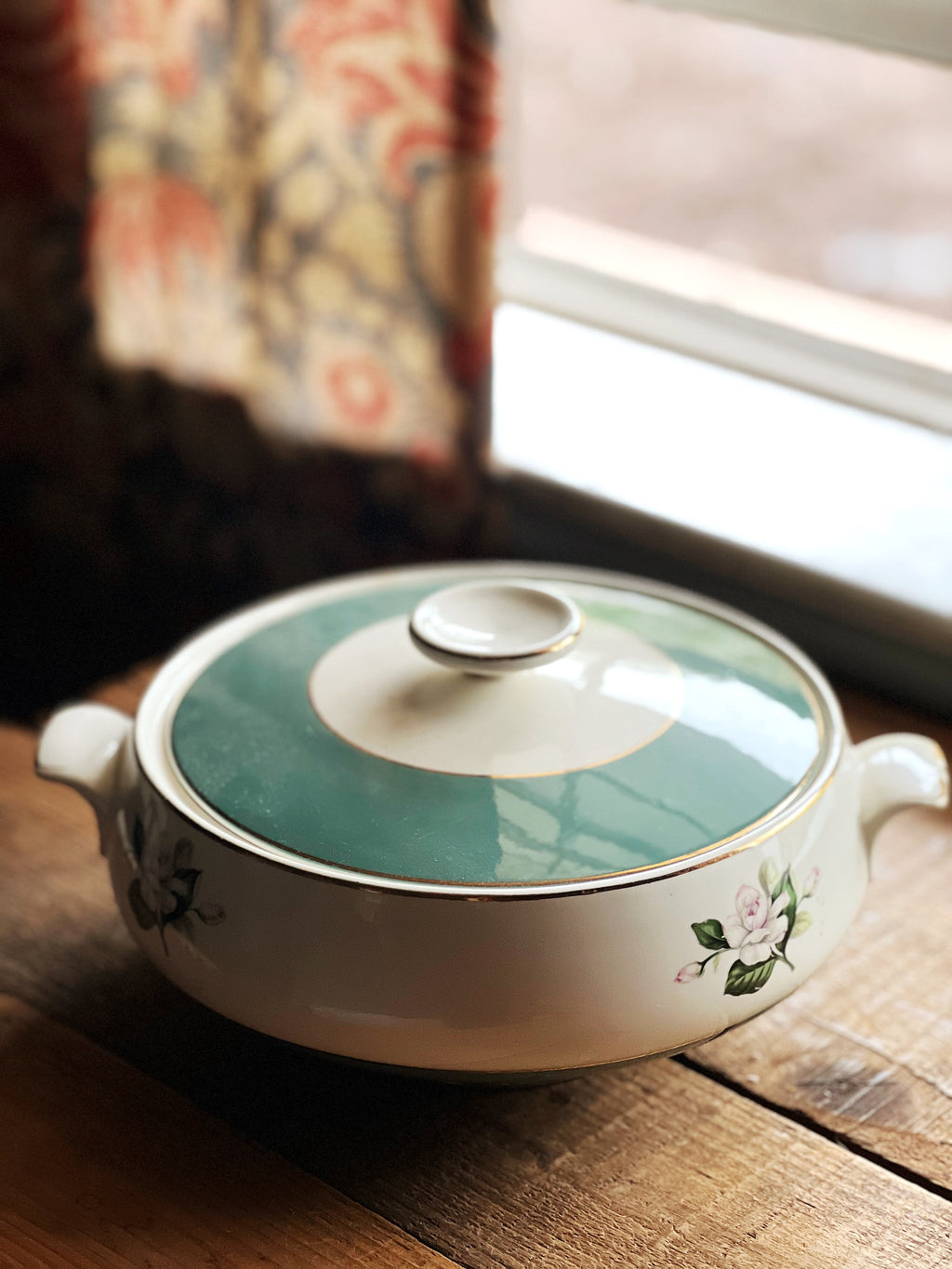 Vintage Homer Laughlin Cavalier Green Tureen / Covered Vegetable Dish