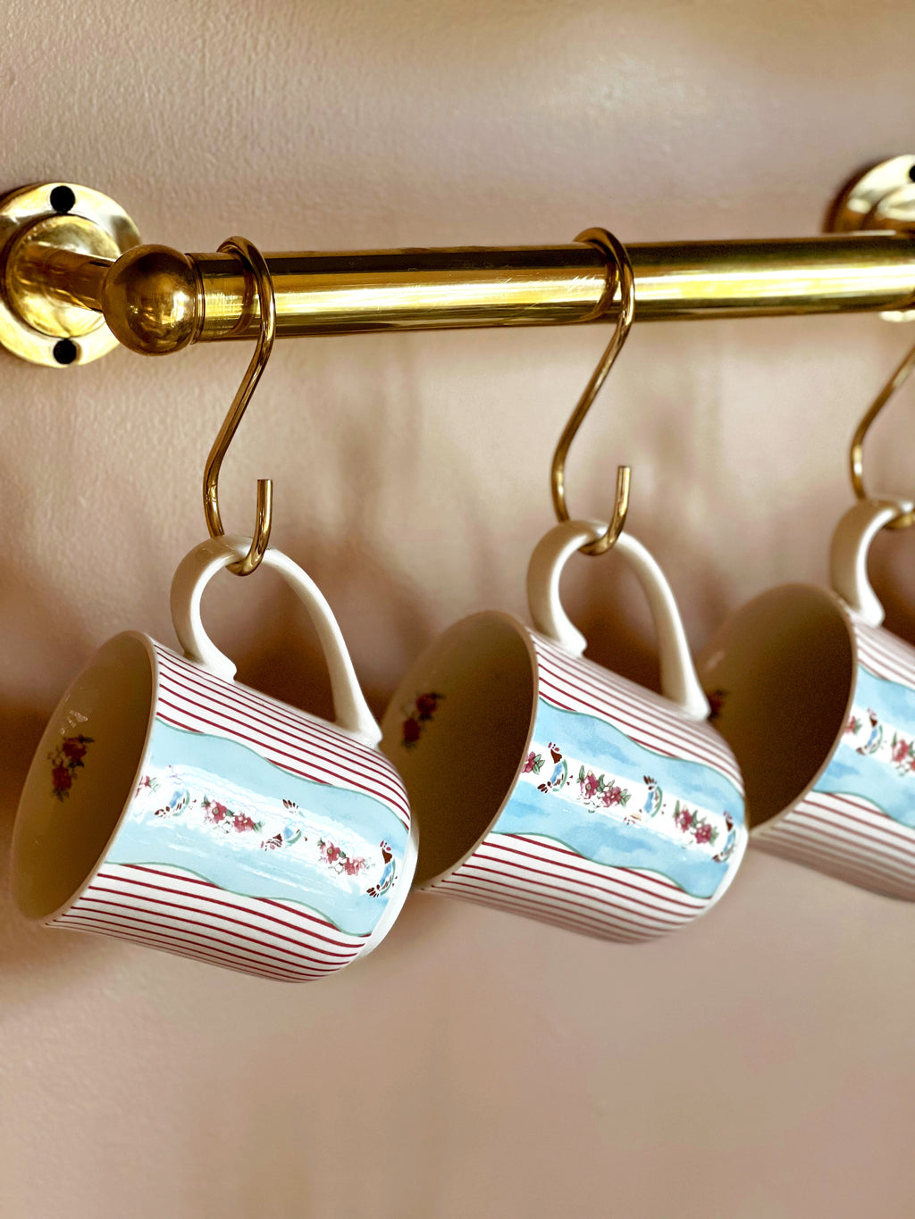 Vintage Johnson Brothers Farmhouse Chic Silky Stripe Mug