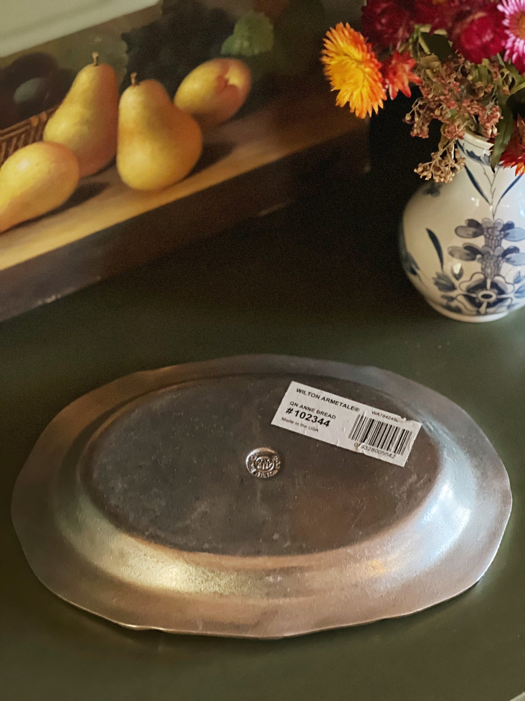 Vintage Wilton Armetale Queen Anne Silver Bread Tray