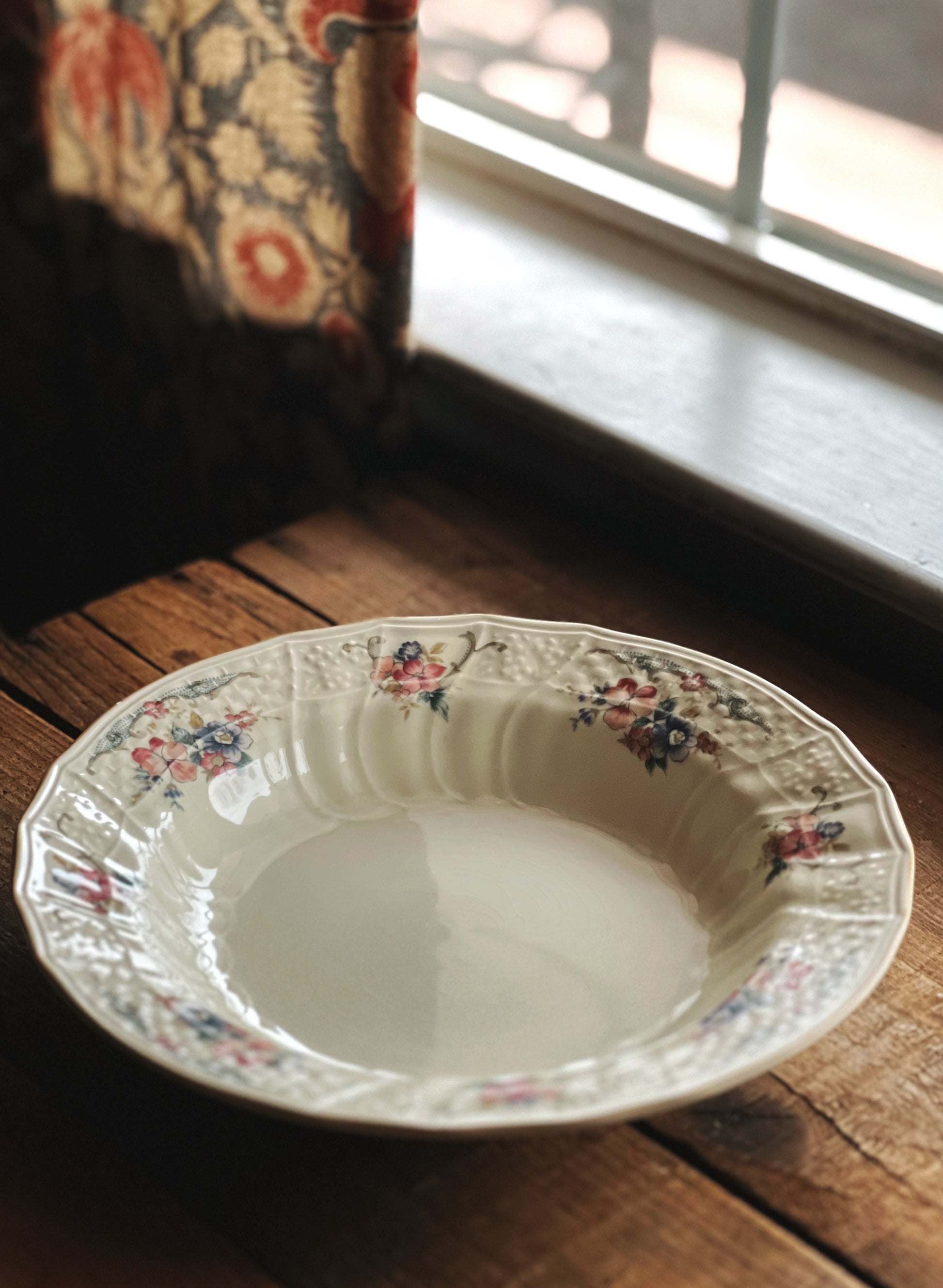 Vintage Mikasa Fine Ivory Provencal Soup Bowl