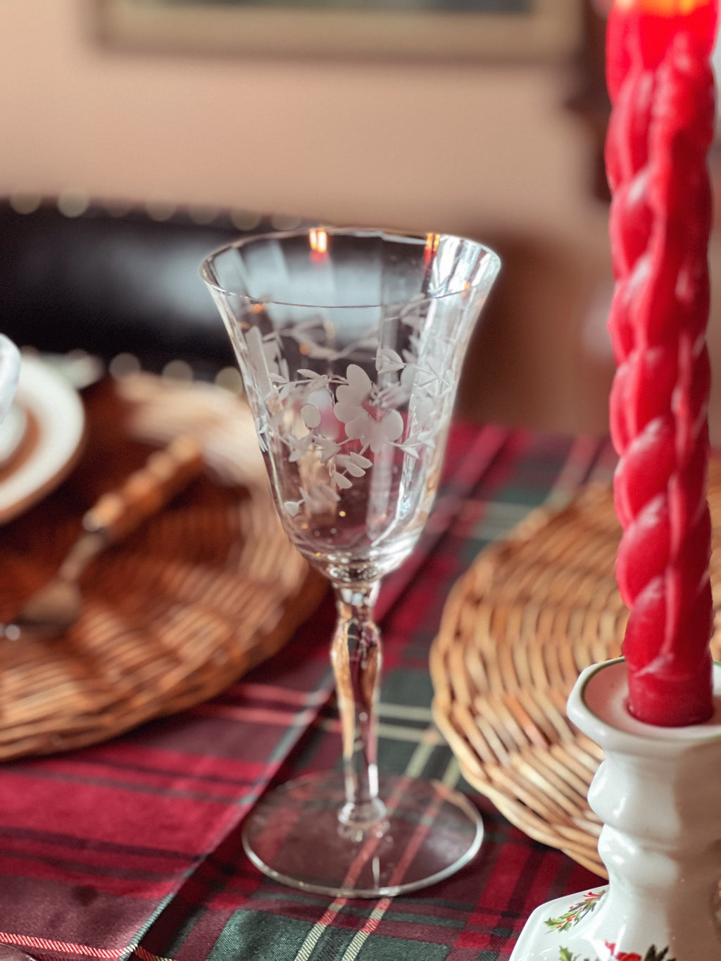 Set of 4 Tall Etched Vintage Wine Glasses
