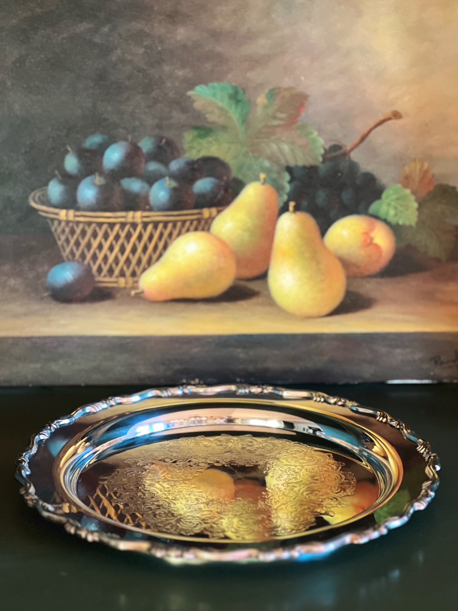 Vintage Wm A Rogers Georgian Scroll Round Silver Serving Tray