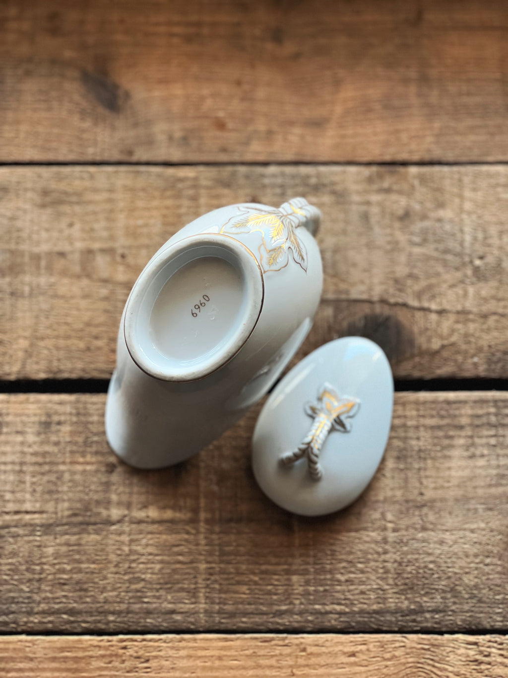 Vintage White & Gold Saucier with Lid