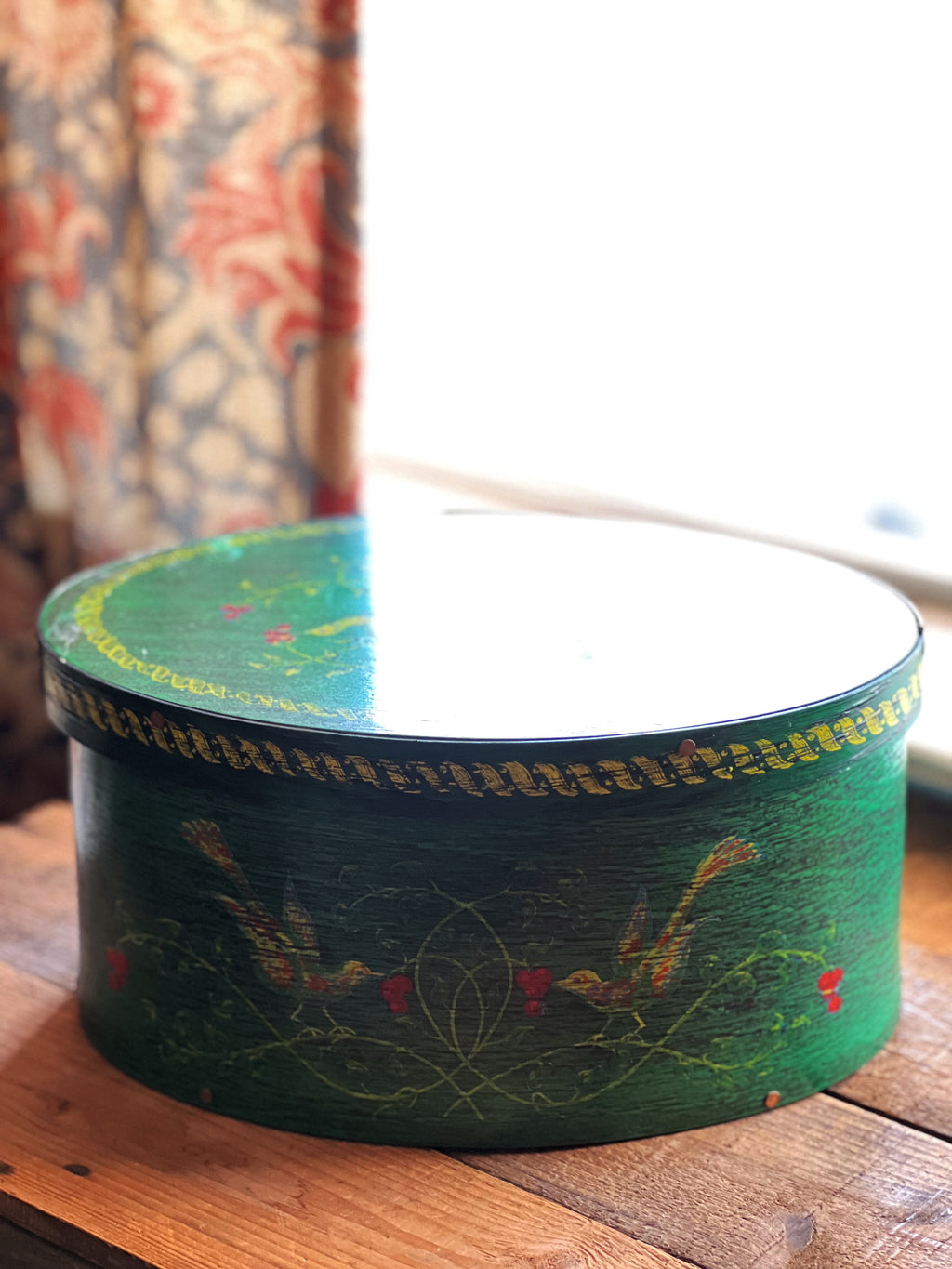 Vintage Wilton & Lee Reproduction Shaker Splint Box