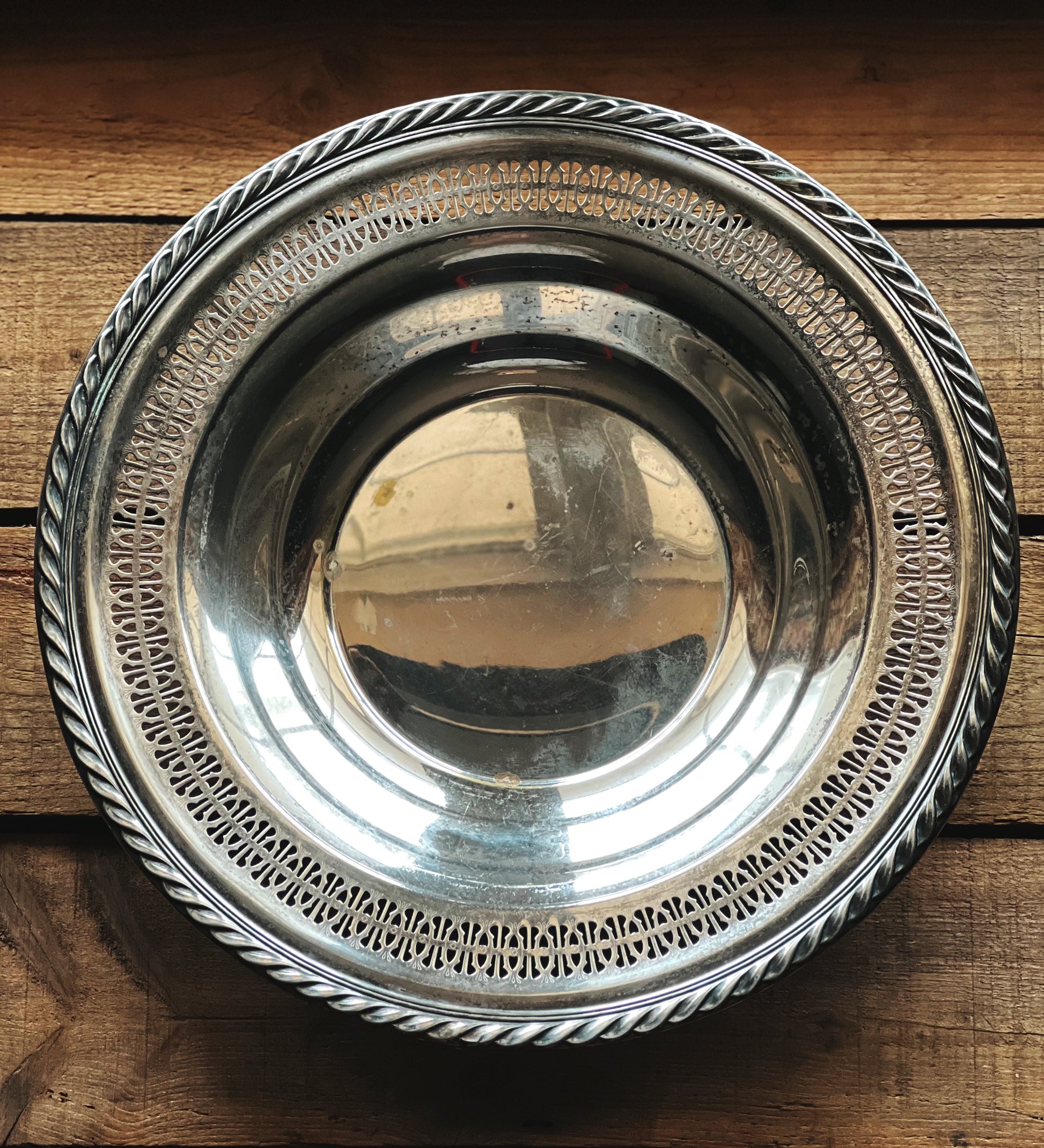 Vintage Wm Rogers 4135 Round Silver Serving Bowl