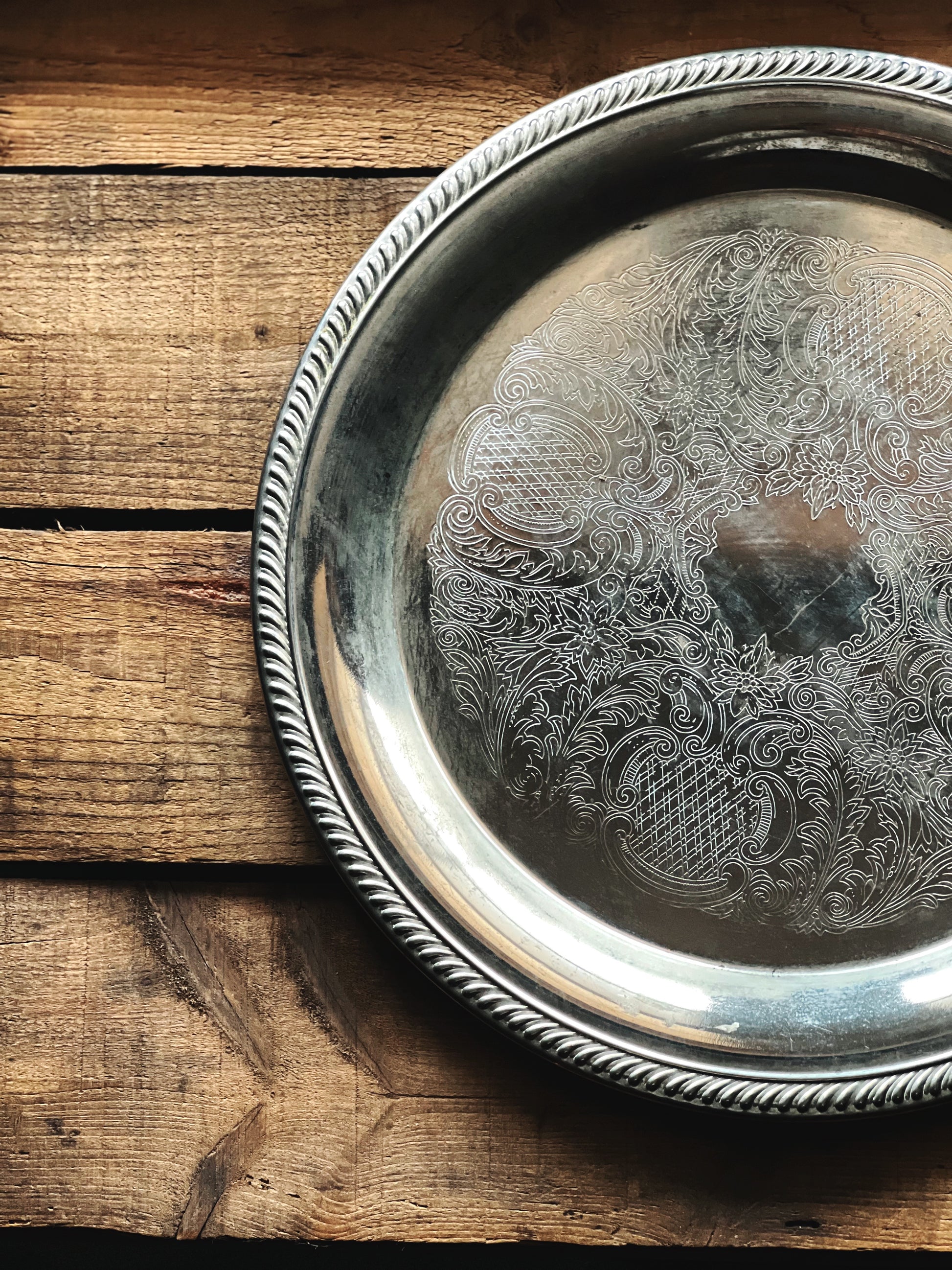 Vintage International Silver Round Serving Tray