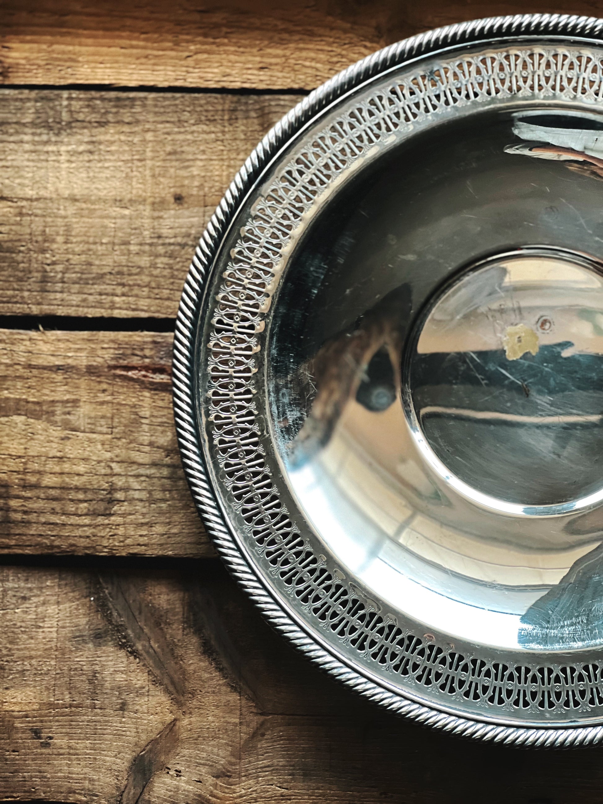 Vintage Wm Rogers 821 Round Silver Serving Bowl