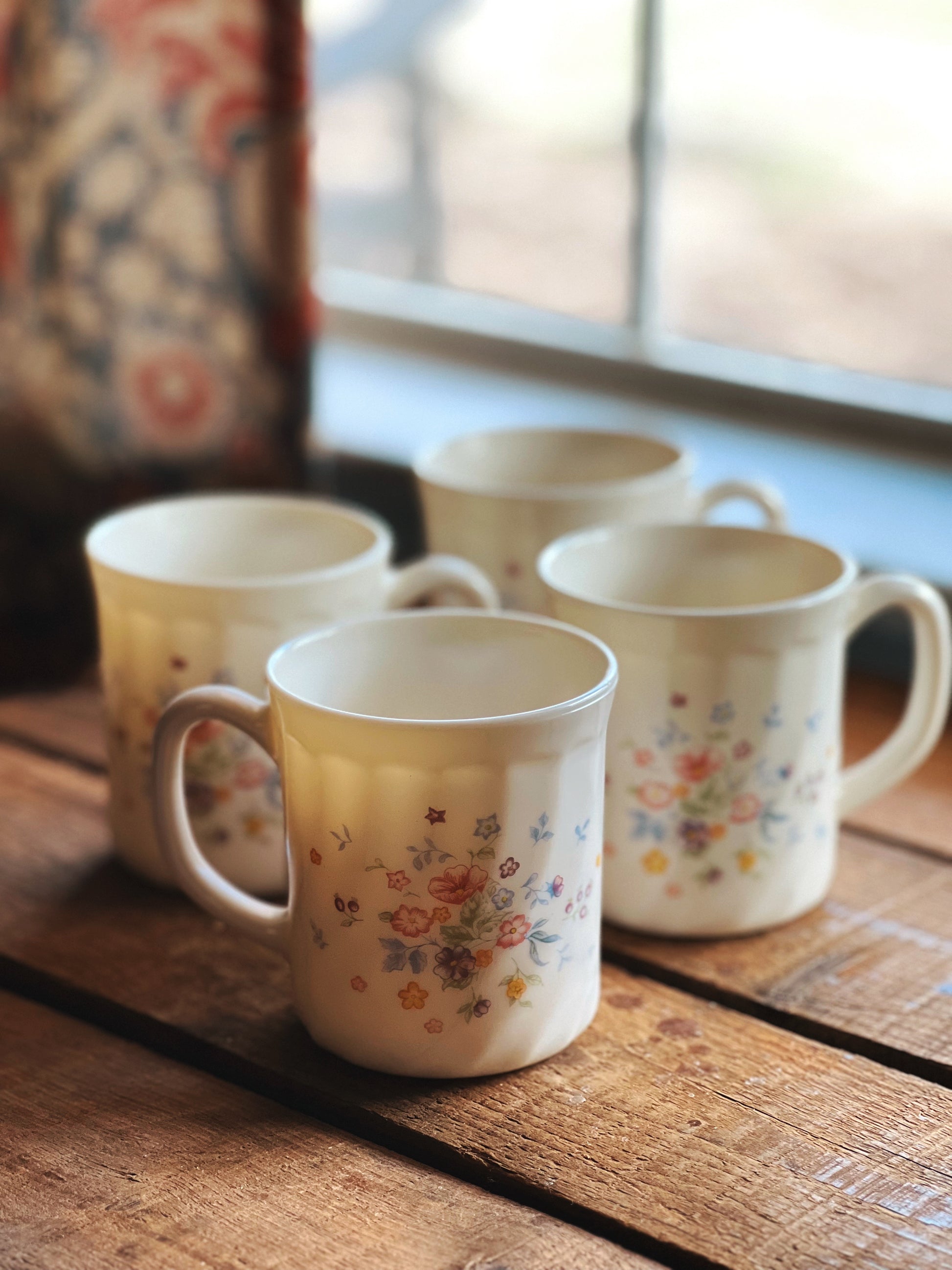 Vintage Set of 4 Arcopal France Victoria Floral Mugs