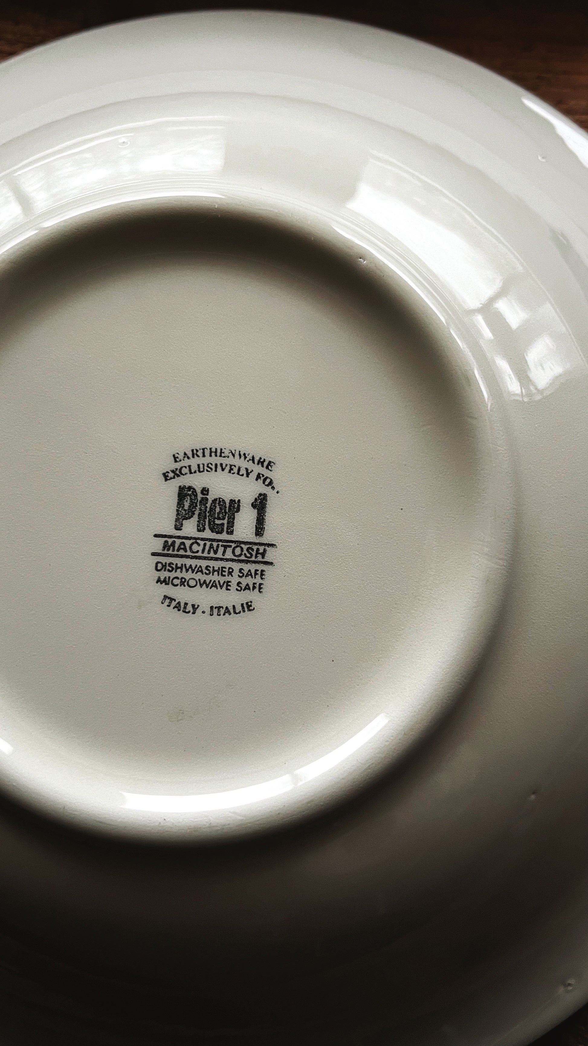 Vintage Pier 1 Macintosh Pasta Serving Bowl