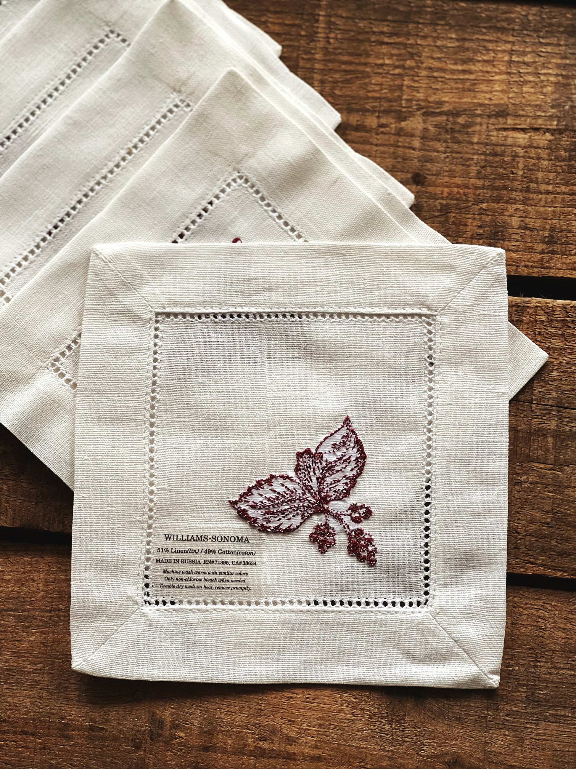 Set of 6 Williams Sonoma Mayfair Linen Embroidered Cocktail Napkins