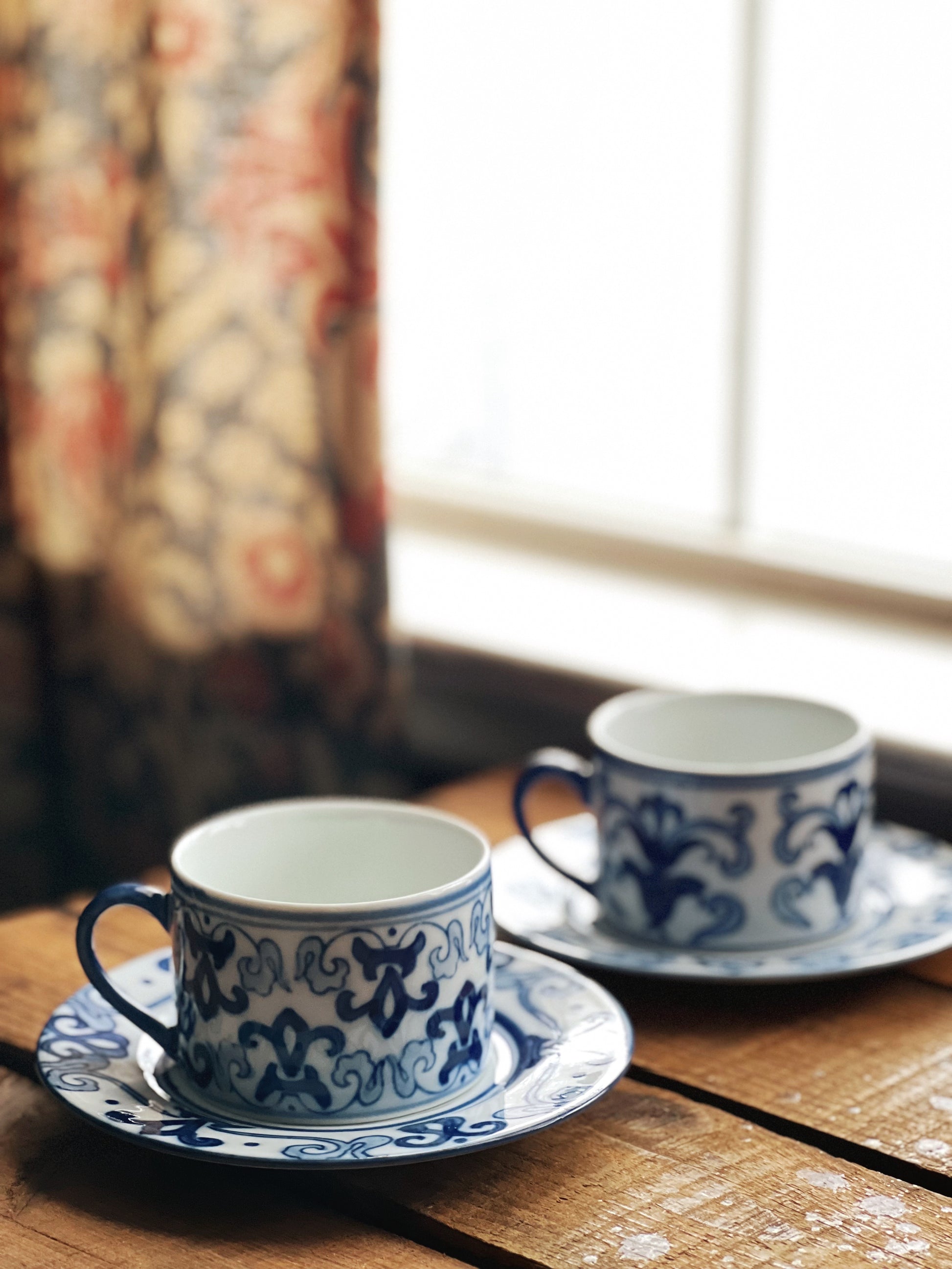 Vintage Bombay Company Set of 6 Blue and White Mix & Match Flat Cup & Saucer Sets