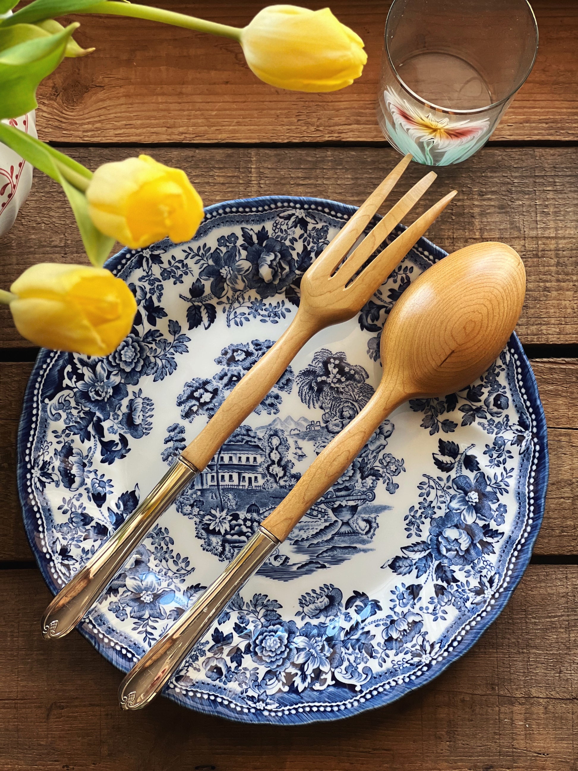 Vintage Oneida Prestige Silver Longchamp Chaumont 2pc Wooden Salad Set