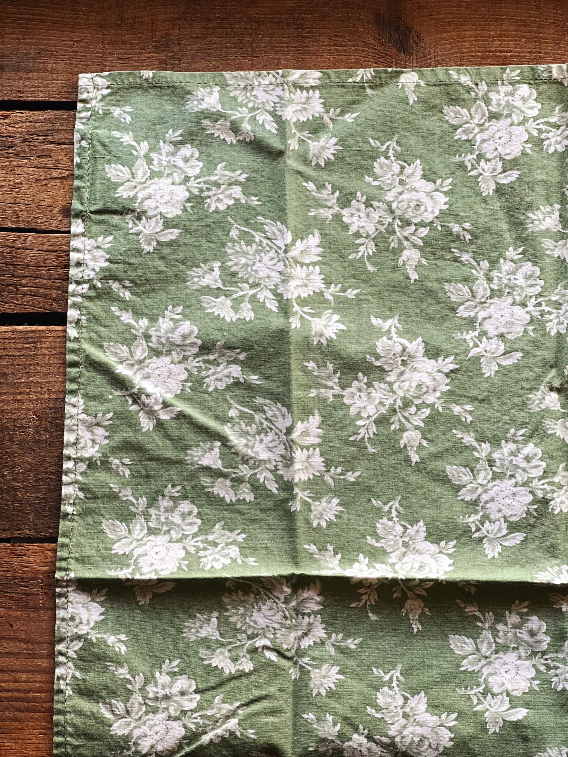 Vintage Williams Sonoma Green Chintz Floral Napkins