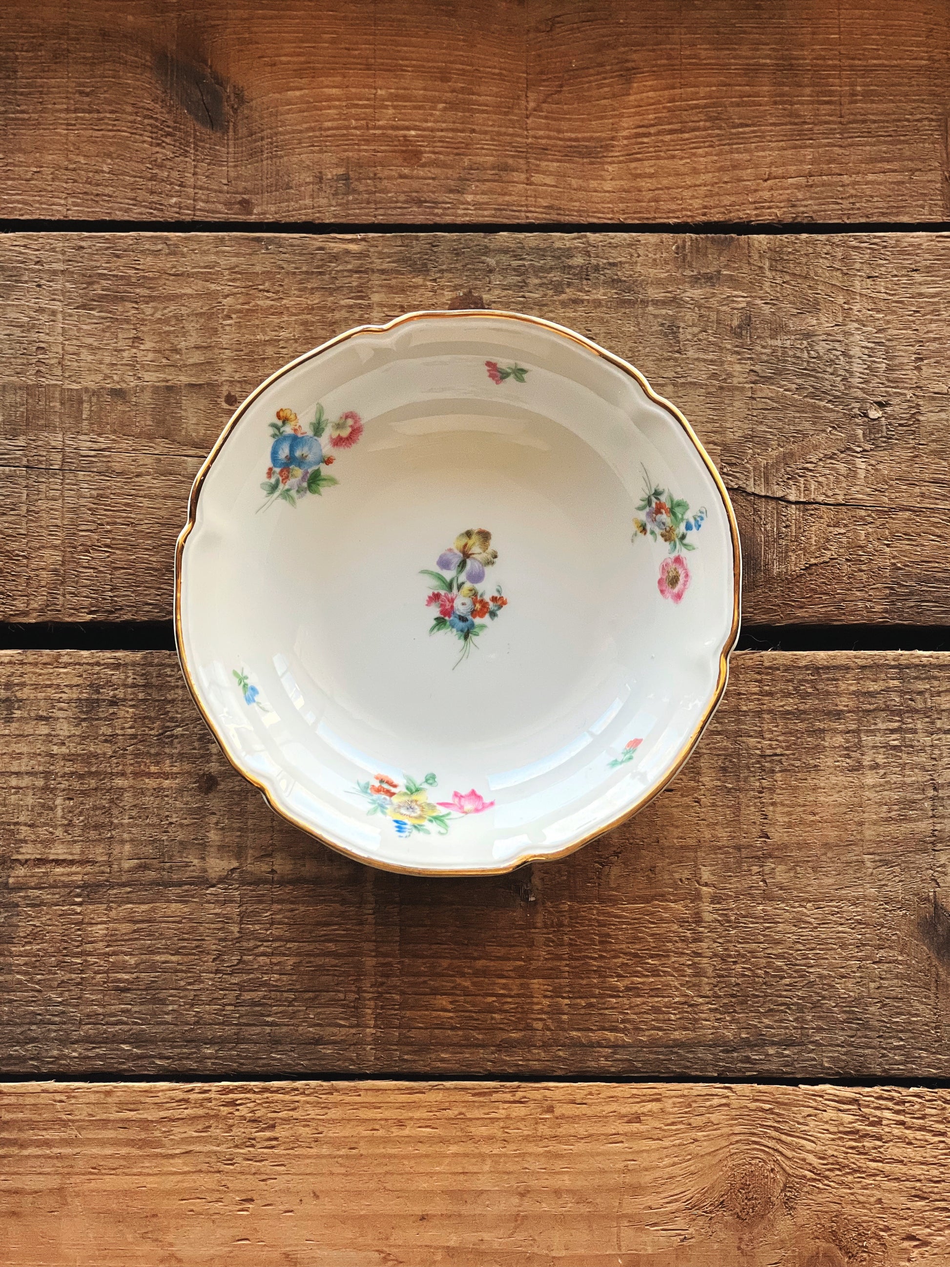 Vintage Hutschenreuther Bavaria Germany The Franklin Berry Bowl