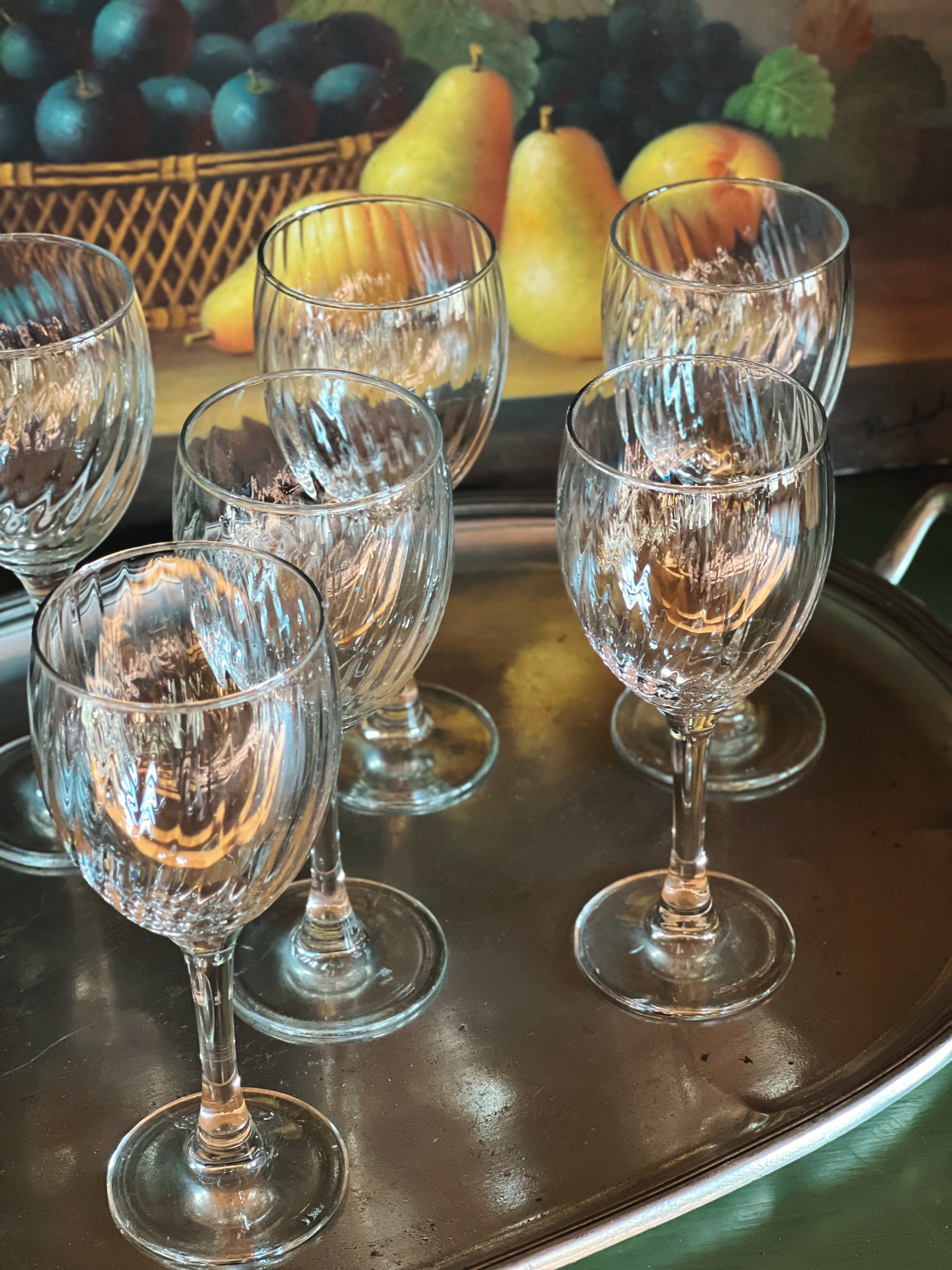 Vintage Arcoroc France Clear Swirl Wine Glass