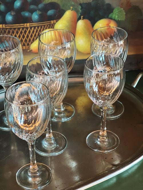 Vintage Arcoroc France Clear Swirl Wine Glass