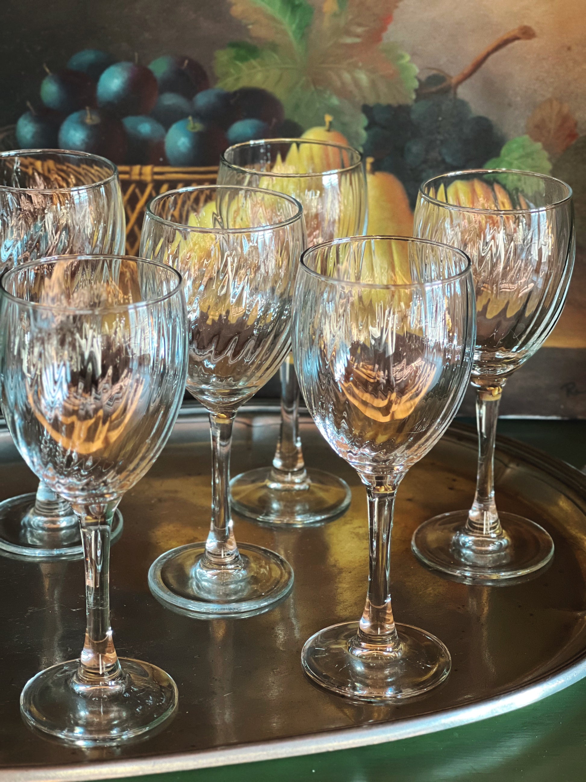 Vintage Arcoroc France Clear Swirl Wine Glass