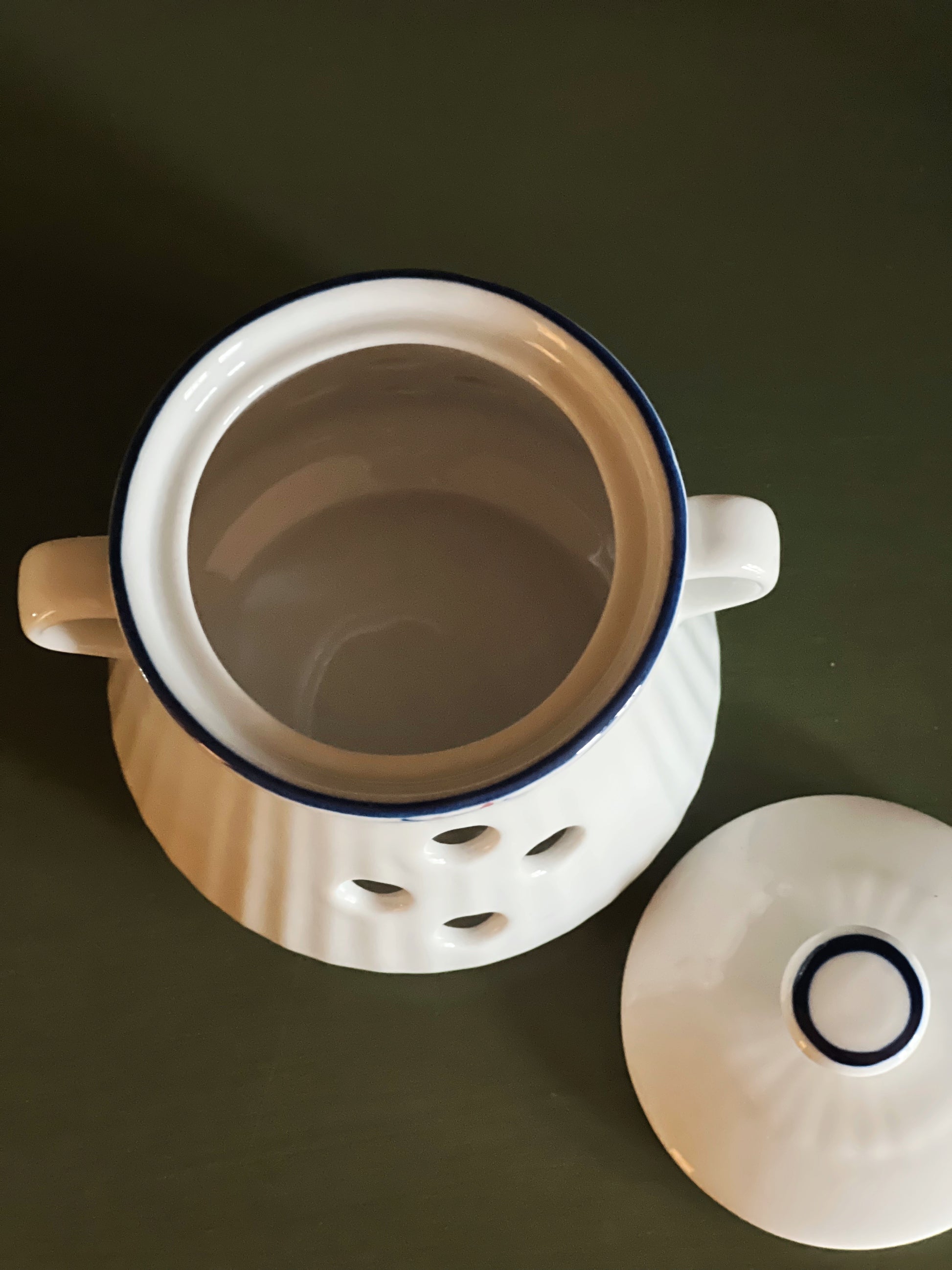 Vintage Garlic Keeper