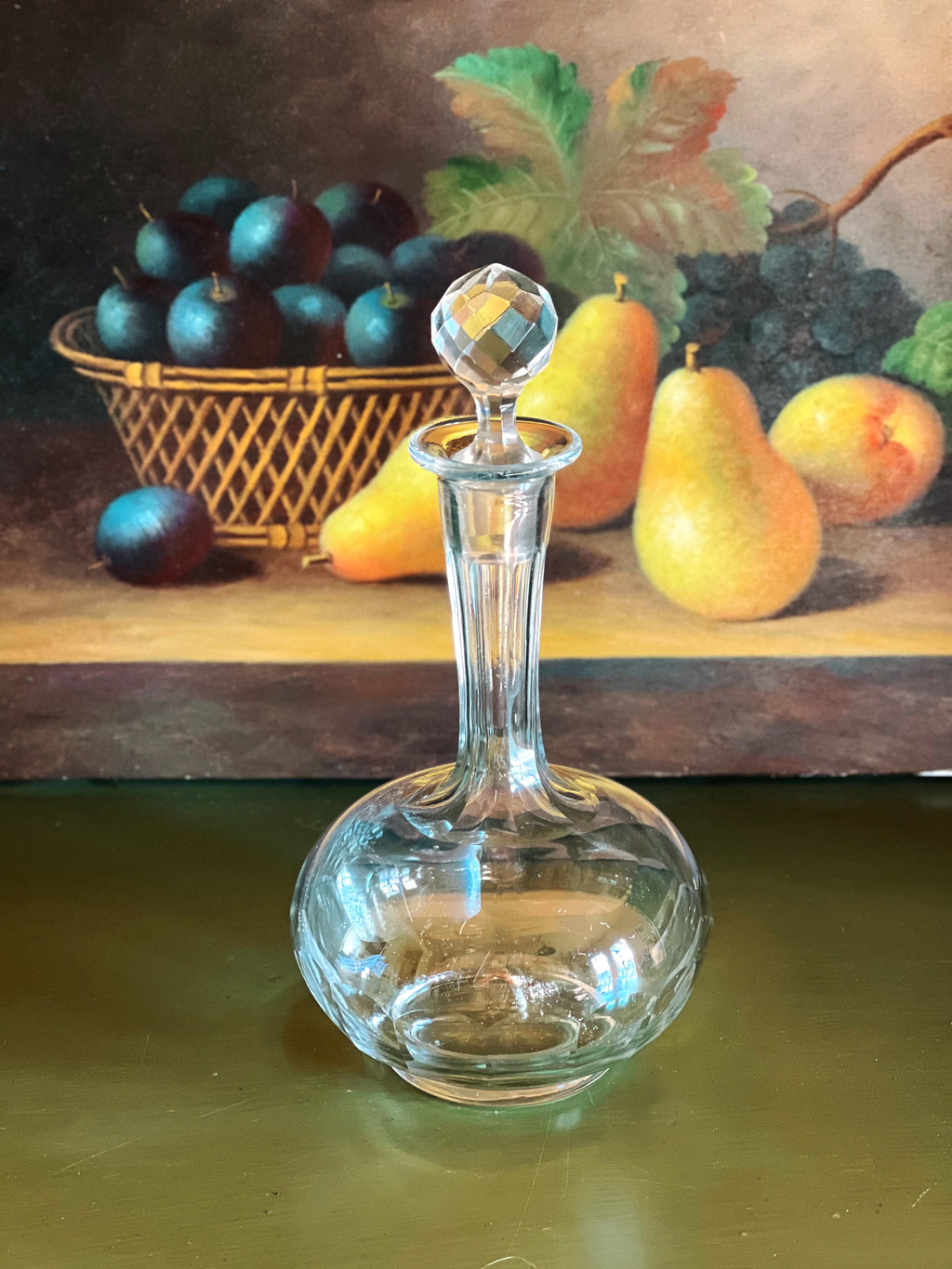 glass bottle stopper detail faceted crystal top