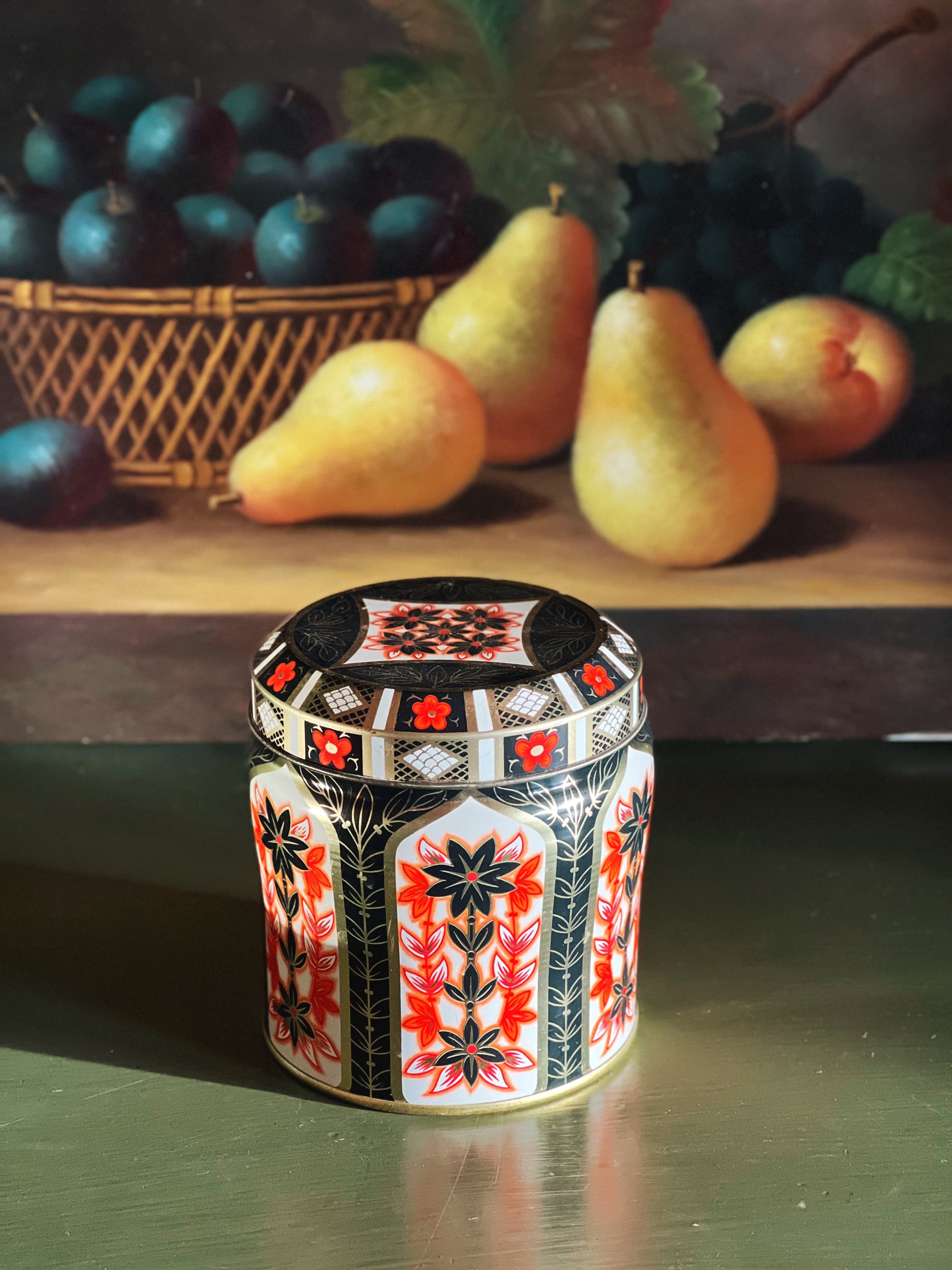 Vintage Daher England Tin