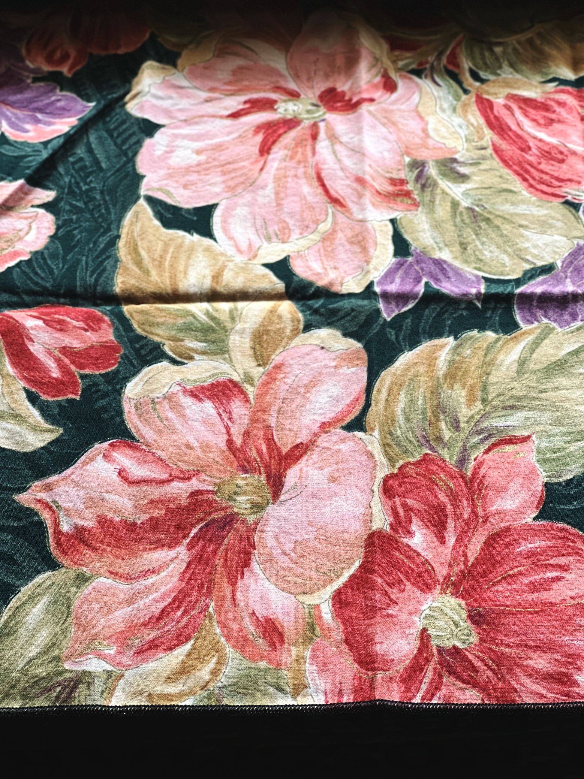 Set of 7 Vintage Floral Cloth Napkins | Bold Vintage Table Linens