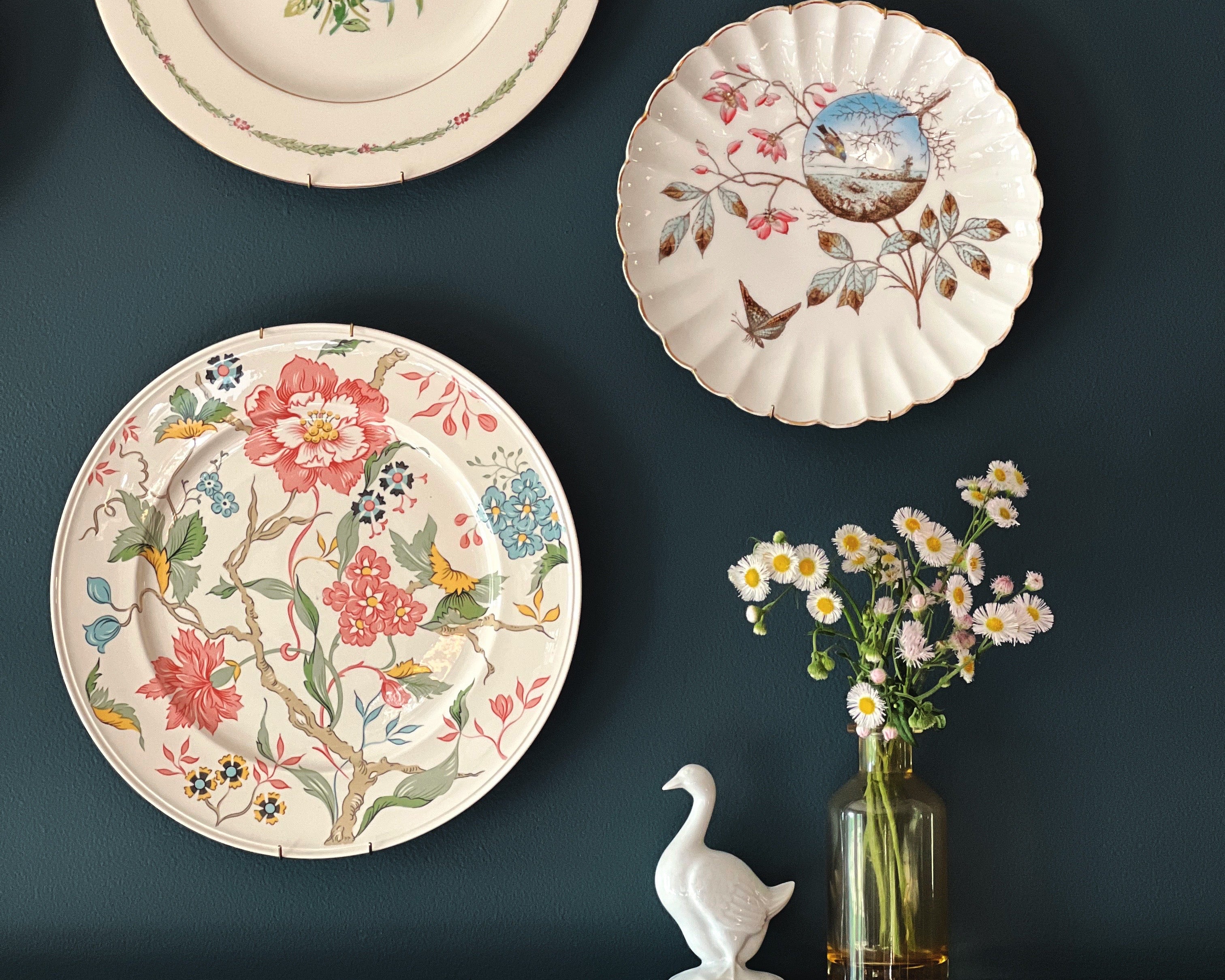 Vintage & Replacement China, Glassware, Flatware & Tabletop Decor