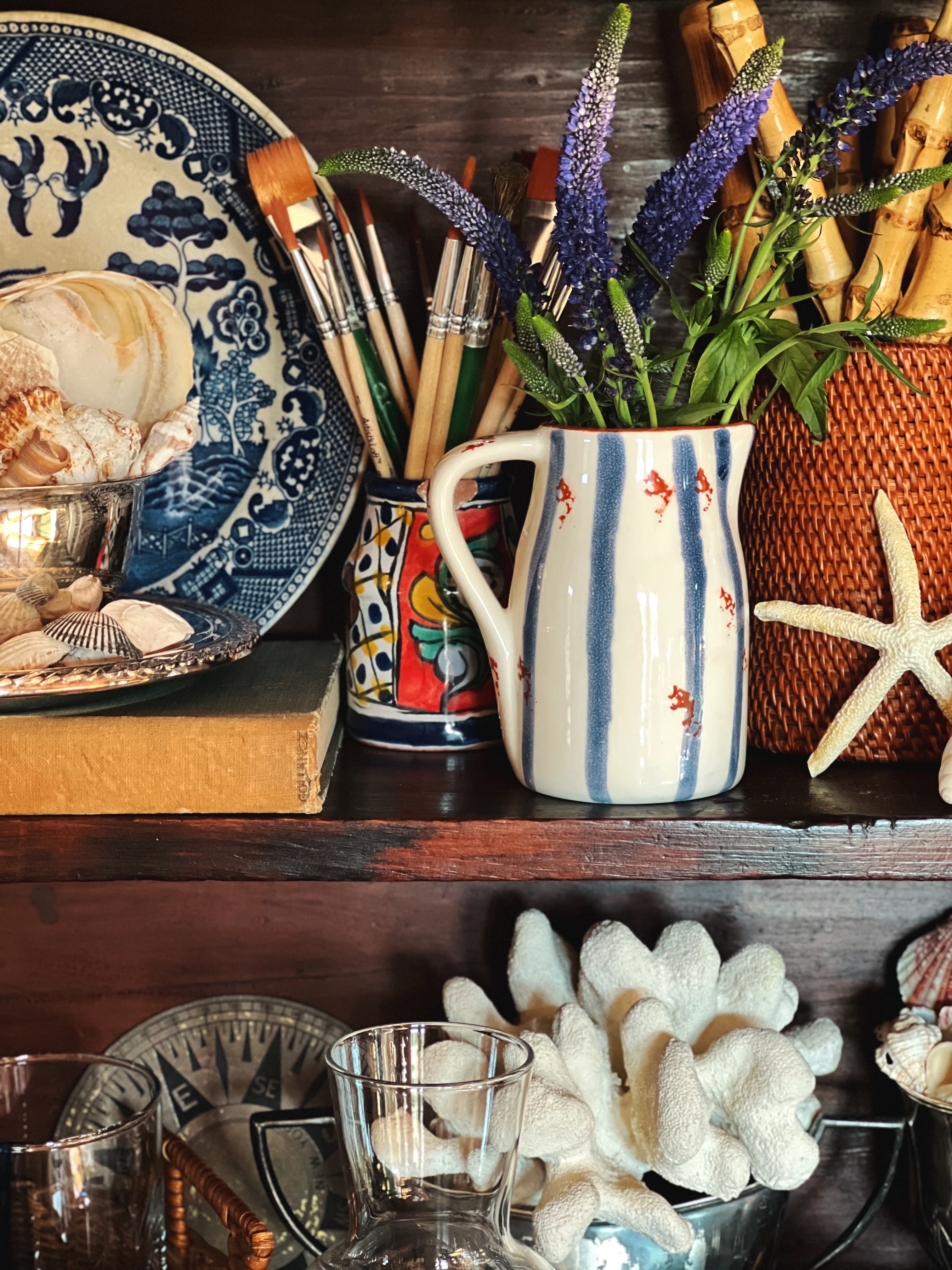 Vintage and Antique Pitchers – feastvintage