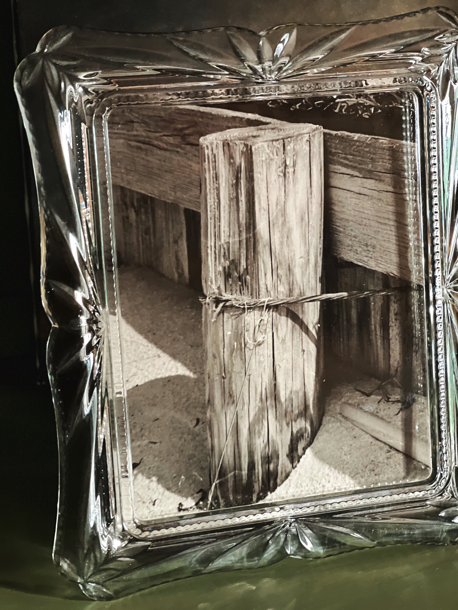 austrian crystal 8x10 frame with detailed edge design