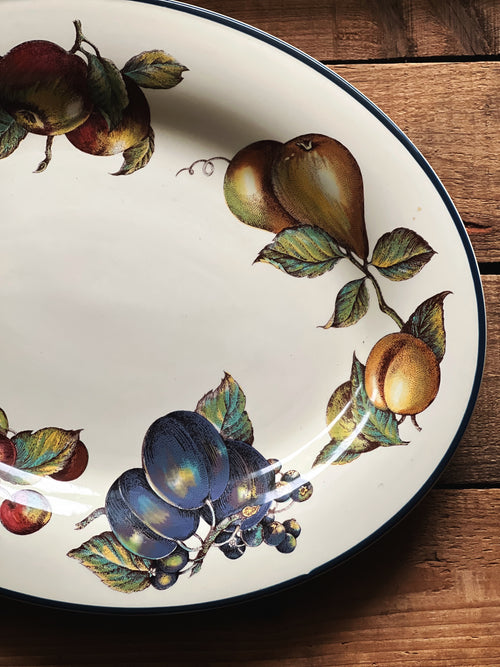 close up view of a Pier 1Macintosh serving platter