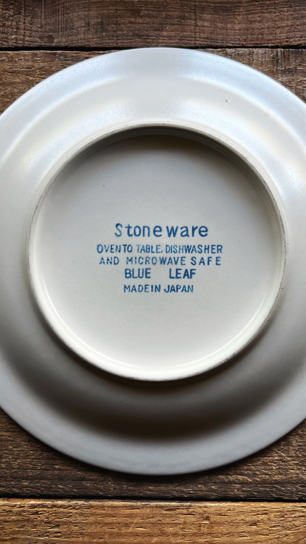 maker's mark on a stoneware salad plate by Blue Leaf Japan