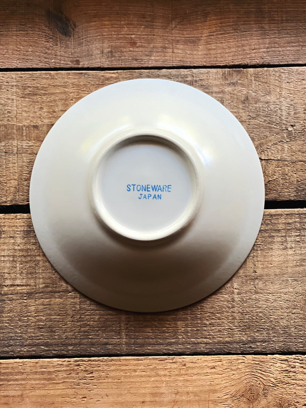 underside of a Blue Leaf Japan cereal bowl with maker's mark